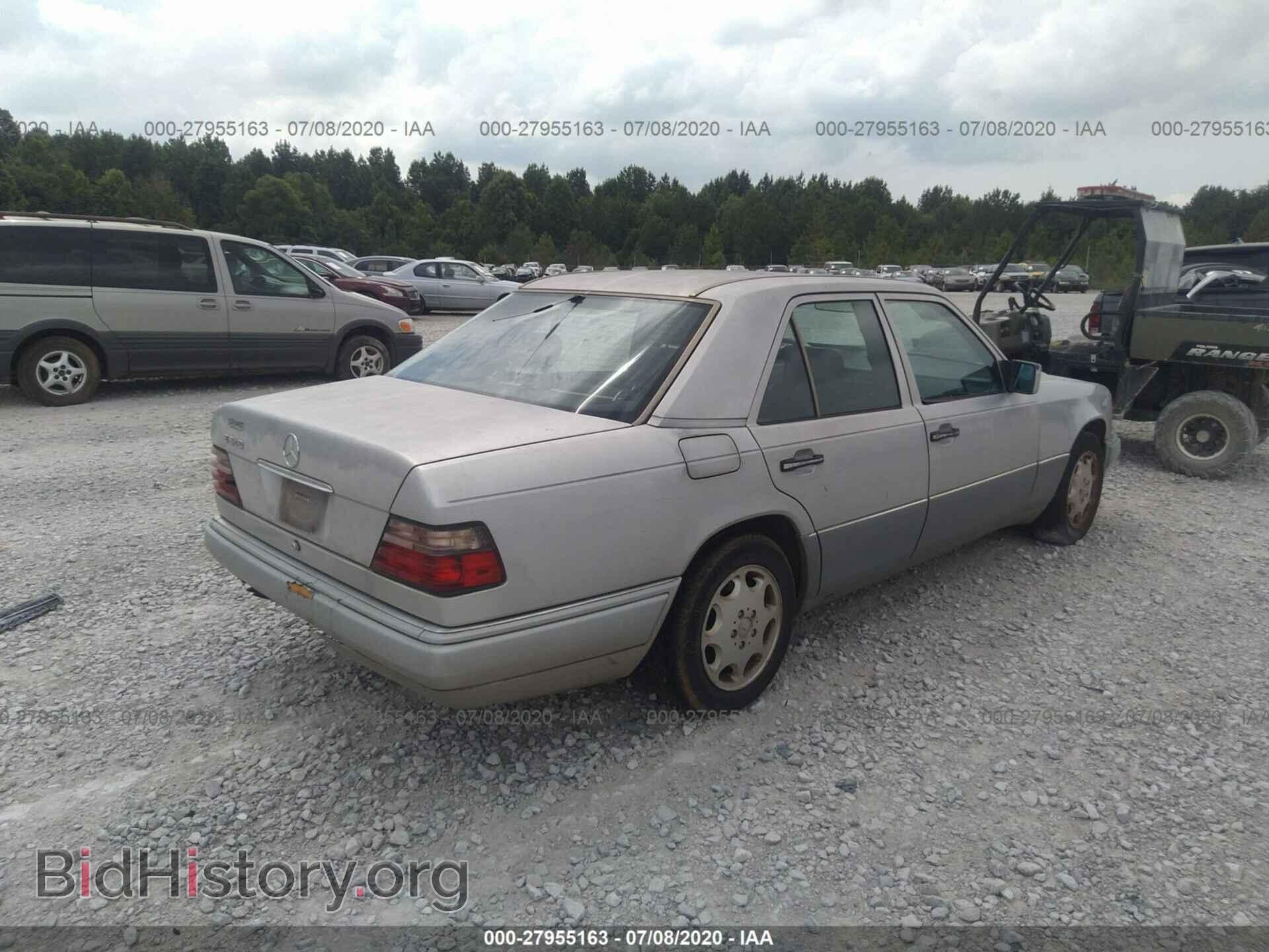 1994 Mercedes-benz E - VIN: WDEA32E4RC056871 - Photo 4