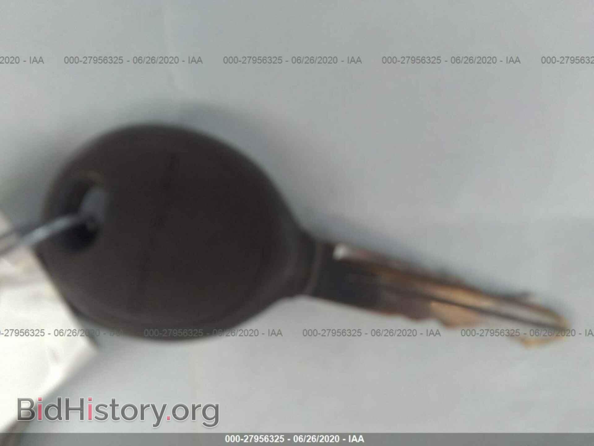 2002 CHRYSLER 300M - VIN: 2C3HE66GX2H283196 - Фото 11