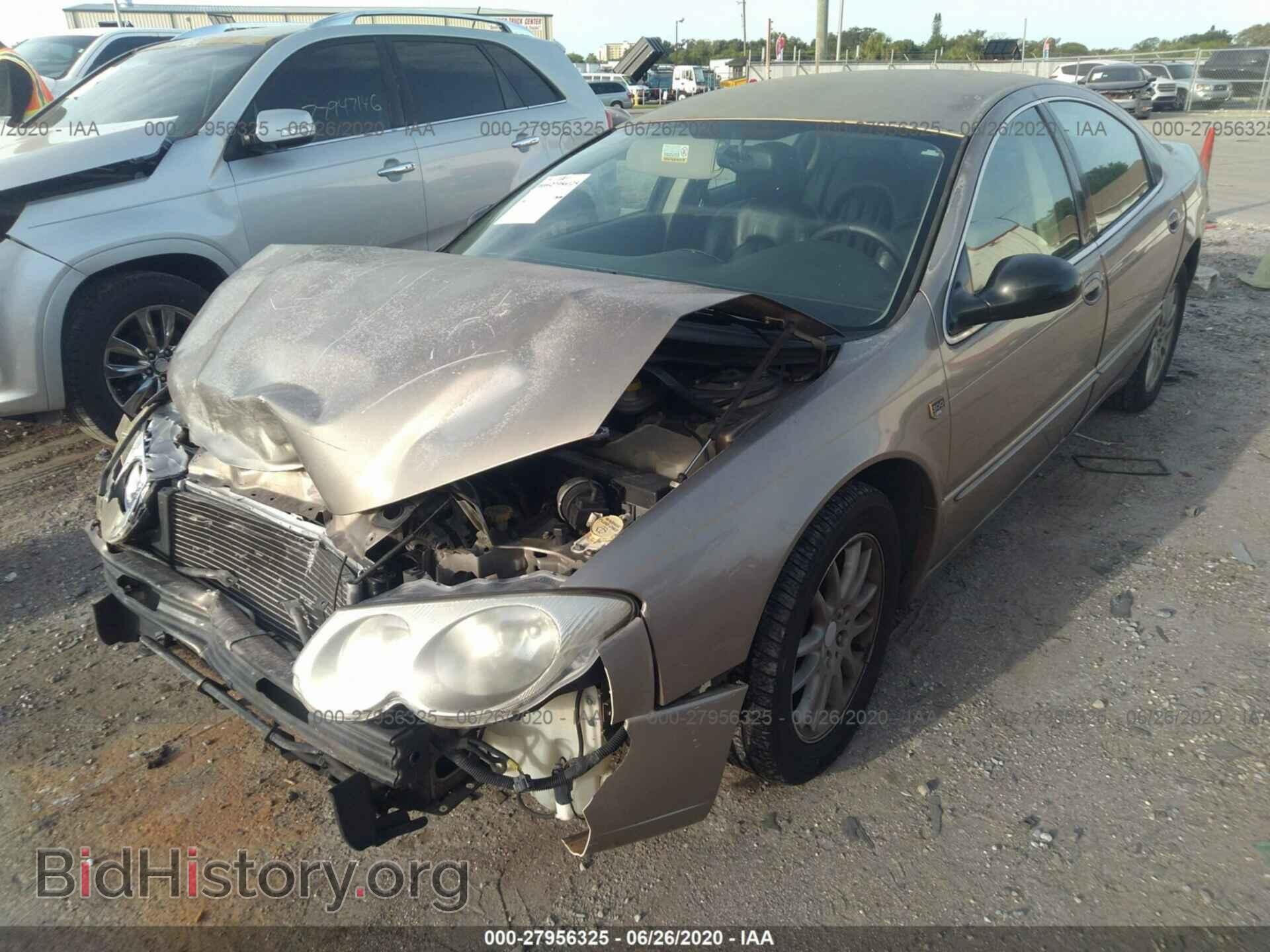 2002 CHRYSLER 300M - VIN: 2C3HE66GX2H283196 - Фото 6