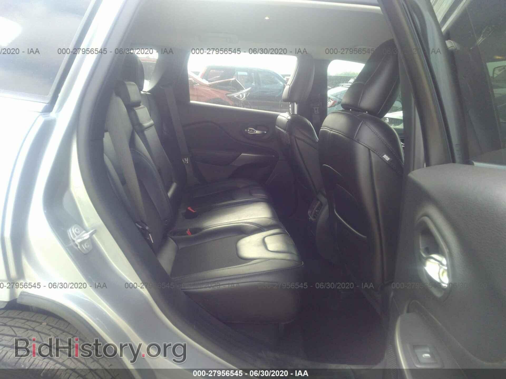 2019 JEEP CHEROKEE - VIN: 1C4PJLLBXKD297686 - Photo 8