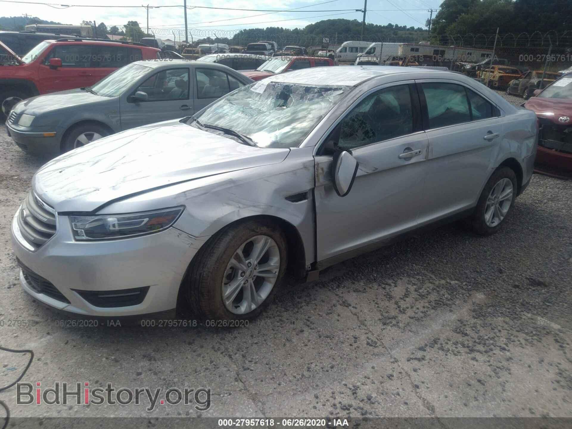 2017 FORD TAURUS - VIN: 1FAHP2E80HG146092 - Фото 2