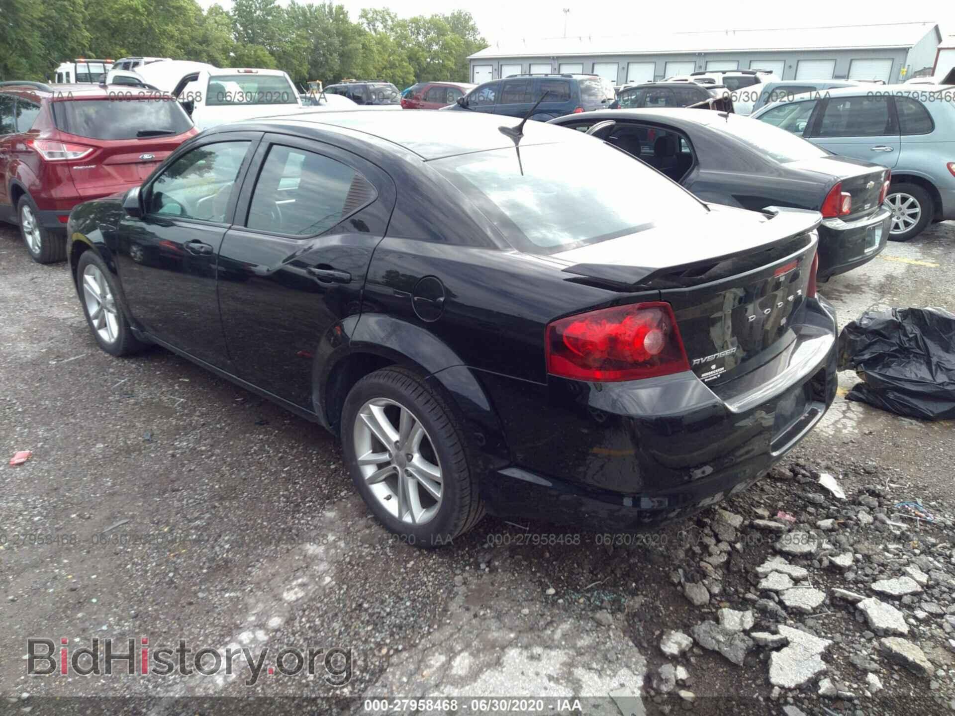 2011 DODGE AVENGER - VIN: 1B3BD1FG9BN593677 - Фото 3