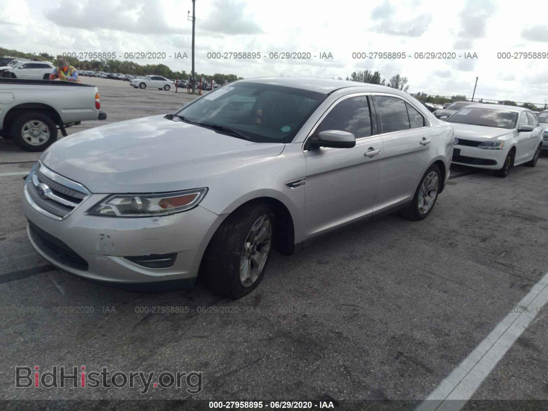 2012 FORD TAURUS - VIN: 1FAHP2EW4CG110428 - Фото 2