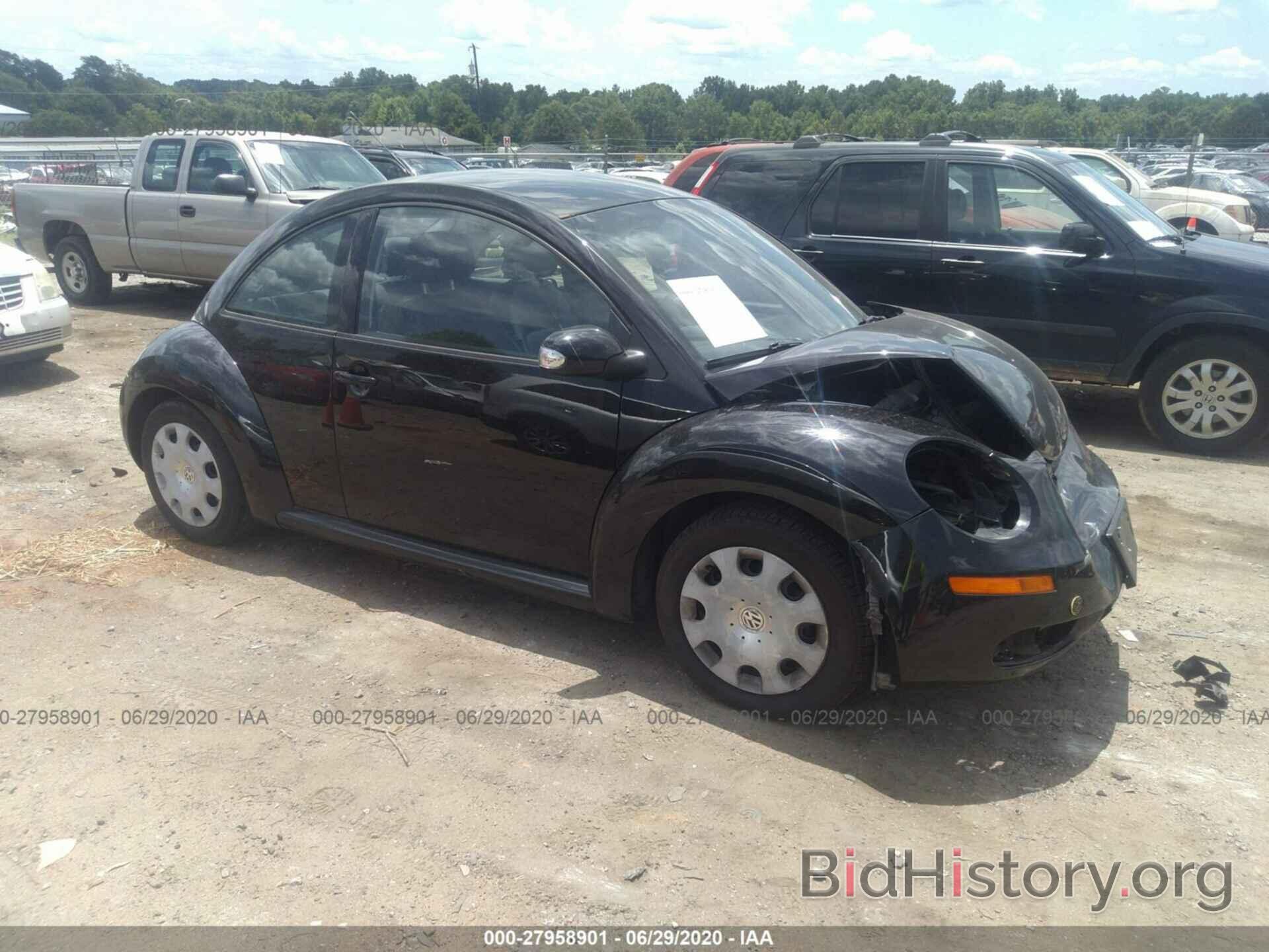 Photo 3VWPW3AG9AM020849 - VOLKSWAGEN NEW BEETLE COUPE 2010