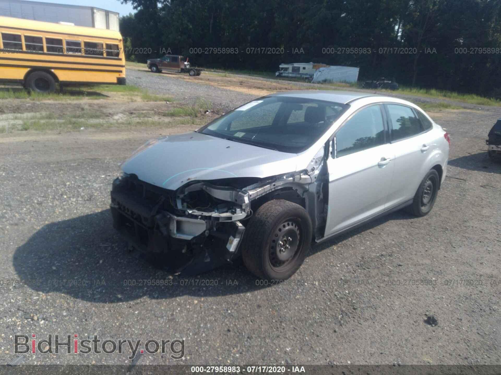 2012 FORD FOCUS - VIN: 1FAHP3F26CL328122 - Фото 2