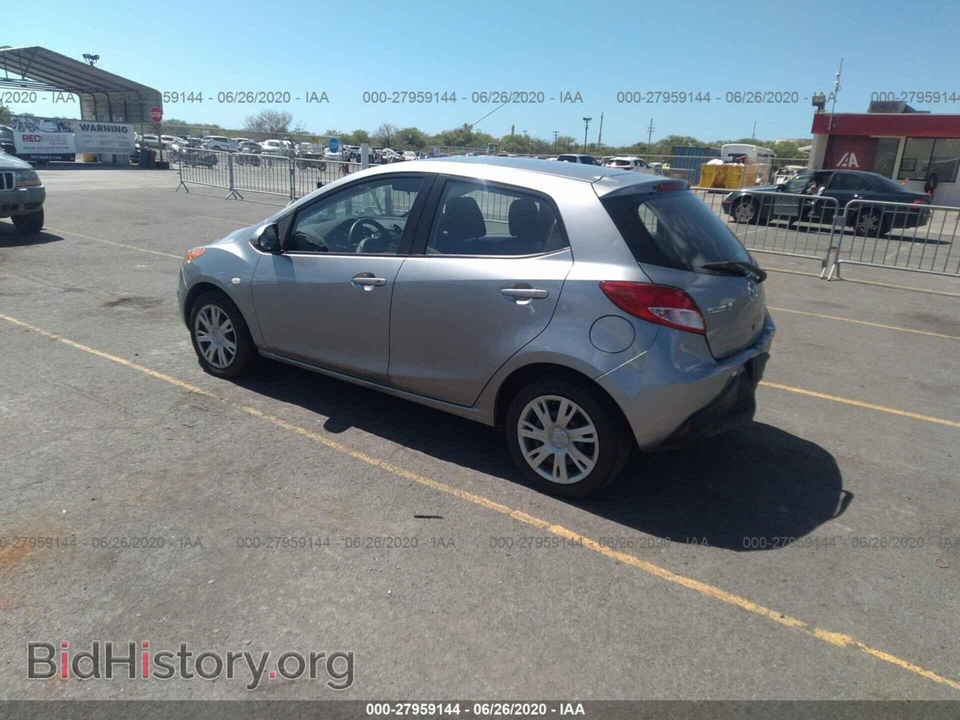2014 MAZDA MAZDA2 - VIN: JM1DE1KY1E0181886 - Фото 3