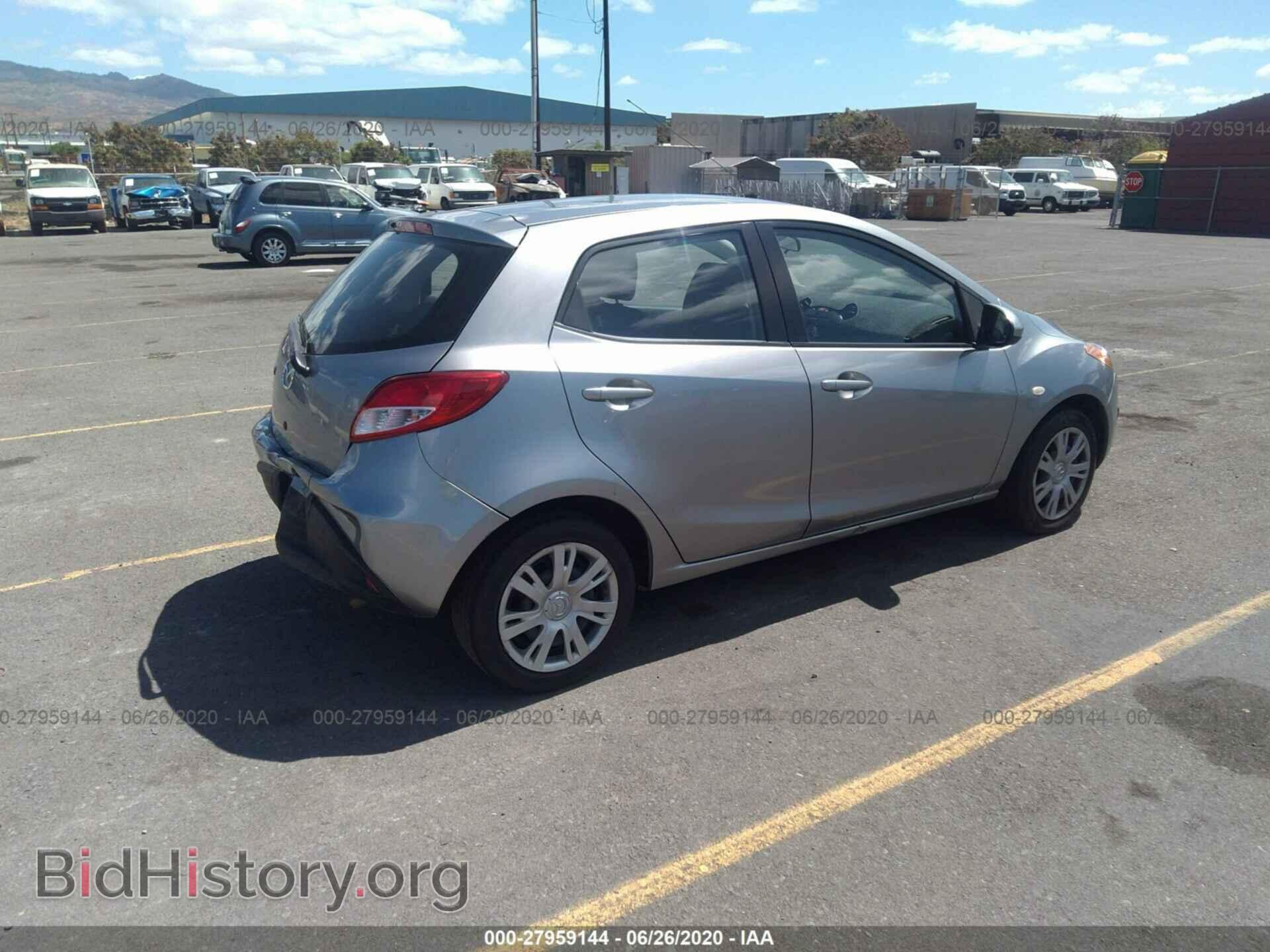 2014 MAZDA MAZDA2 - VIN: JM1DE1KY1E0181886 - Фото 4
