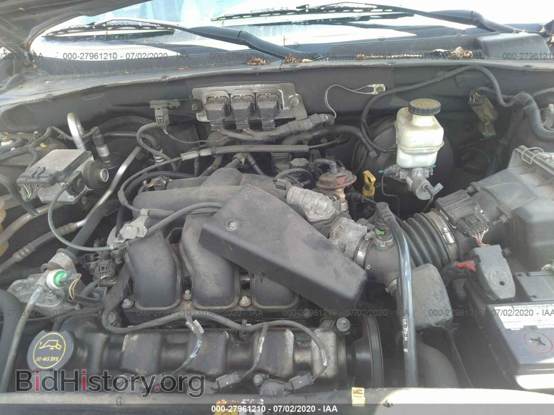 2005 FORD ESCAPE - VIN: 1FMCU93155KA92532 - Фото 10