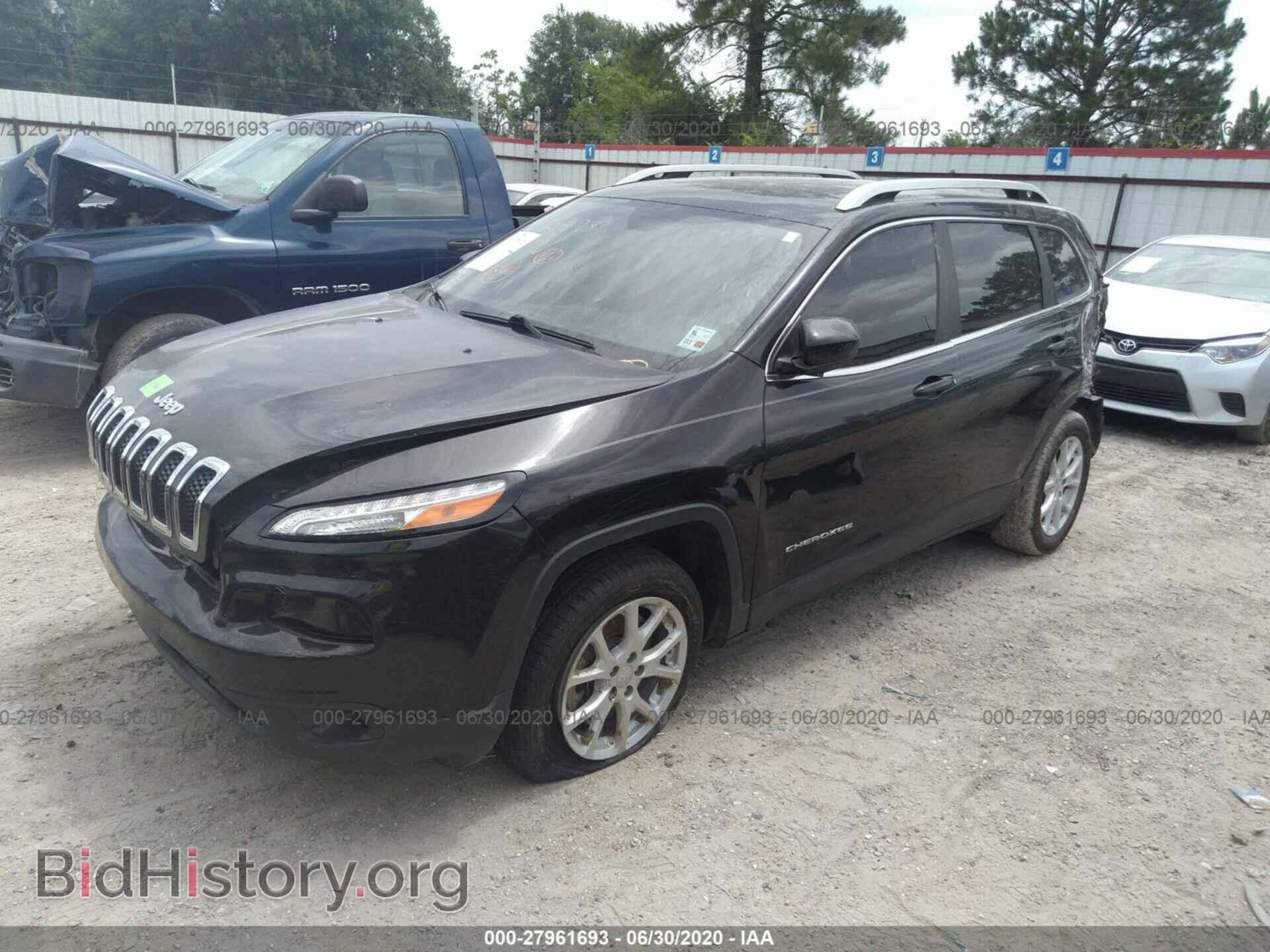 2017 JEEP CHEROKEE - VIN: 1C4PJLCB2HW560122 - Photo 2