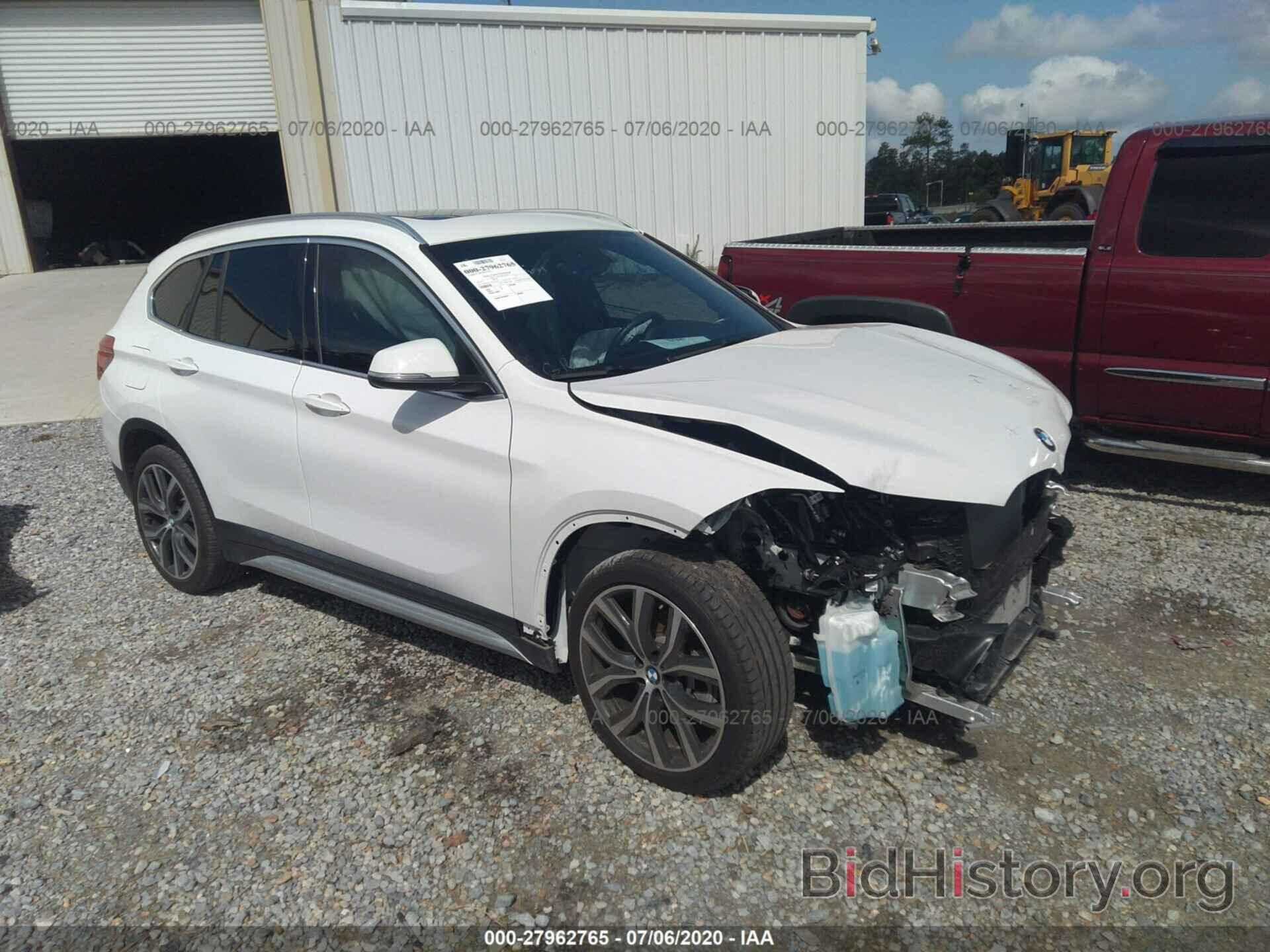 Photo WBXHU7C35J5L07919 - BMW X1 2018