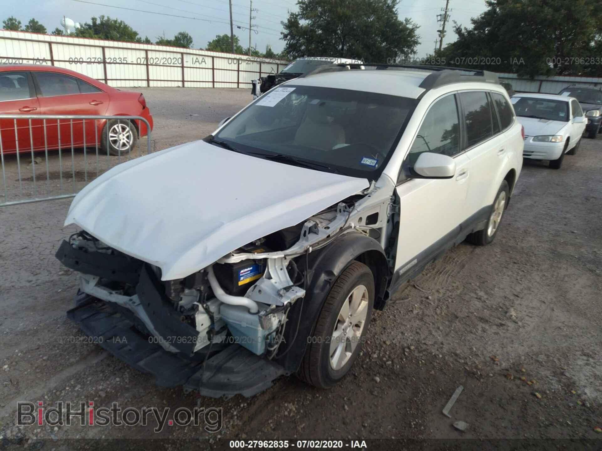 2011 SUBARU OUTBACK - VIN: 4S4BRCBC2B3321395 - Photo 2