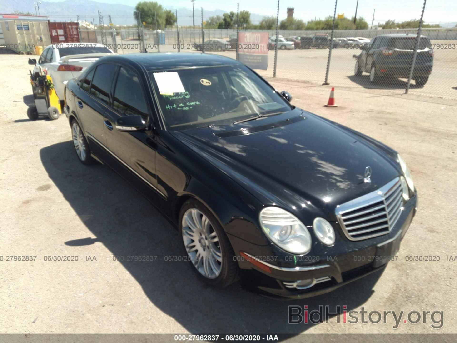 Photo WDBUF56X98B334592 - MERCEDES-BENZ E-CLASS 2008