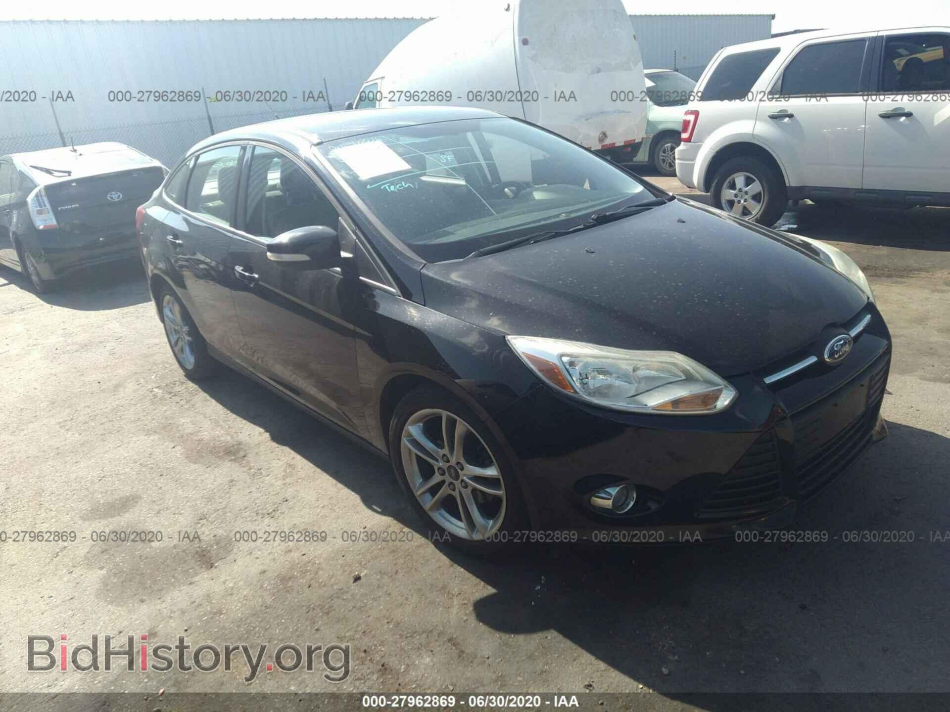 Photo 1FAHP3F29CL248460 - FORD FOCUS 2012