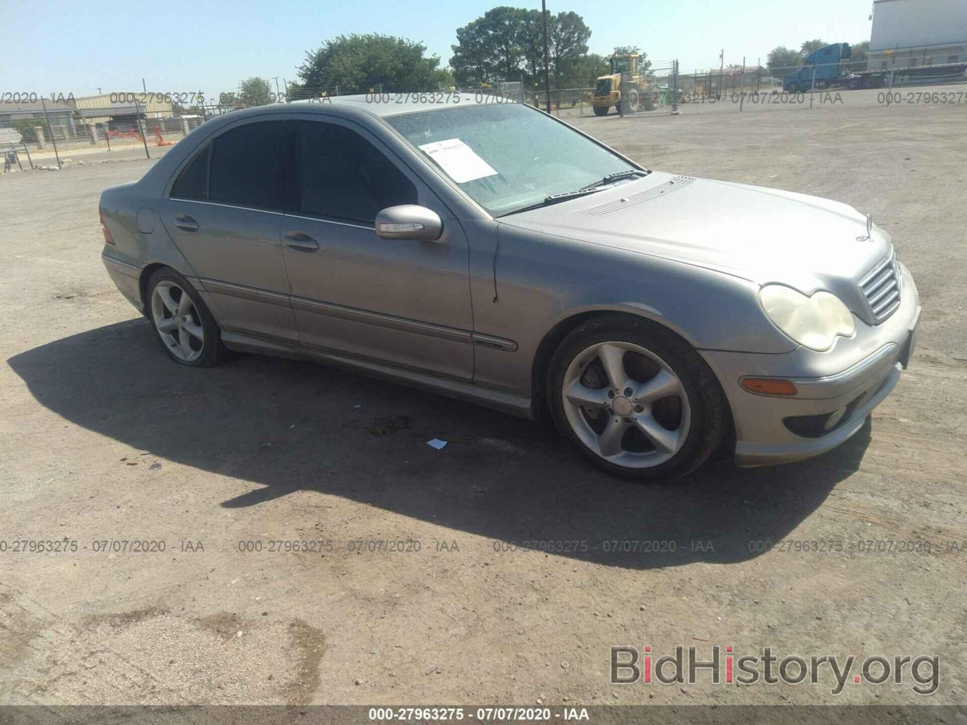 Photo WDBRF52H26F734486 - MERCEDES-BENZ C-CLASS 2006