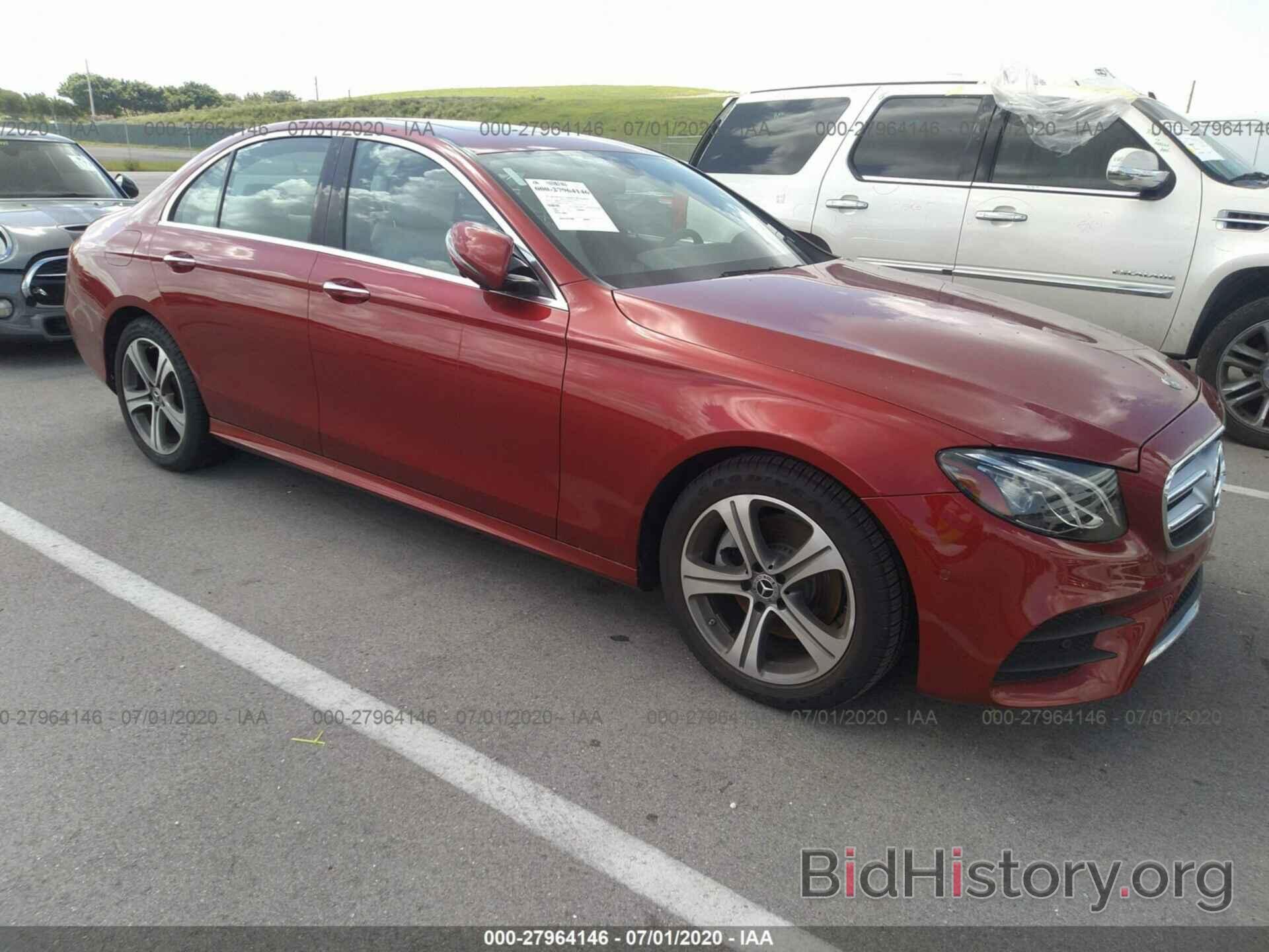 Photo WDDZF4JB4KA522288 - MERCEDES-BENZ E-CLASS 2019