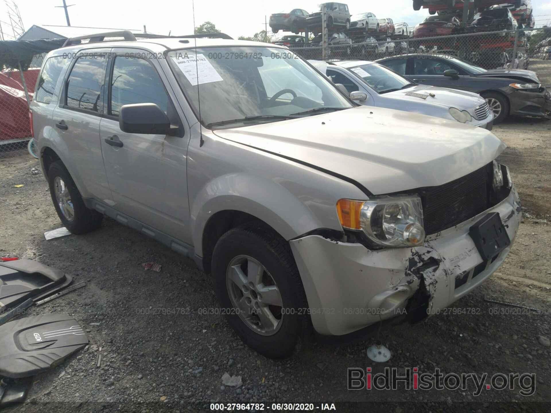 Photo 1FMCU03G79KB09921 - FORD ESCAPE 2009