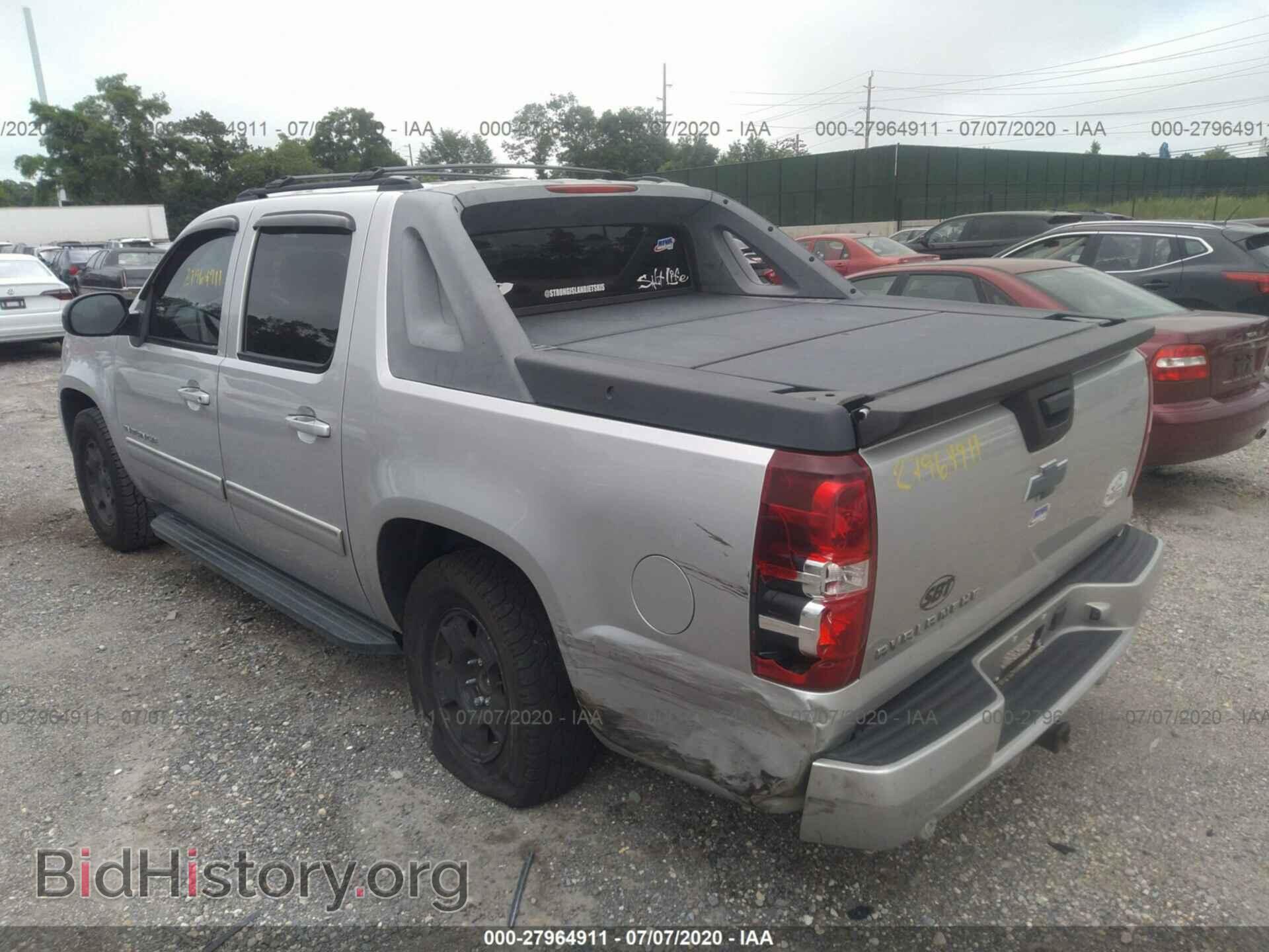 2011 CHEVROLET AVALANCHE - VIN: 3GNTKEE38BG158048 - Фото 3