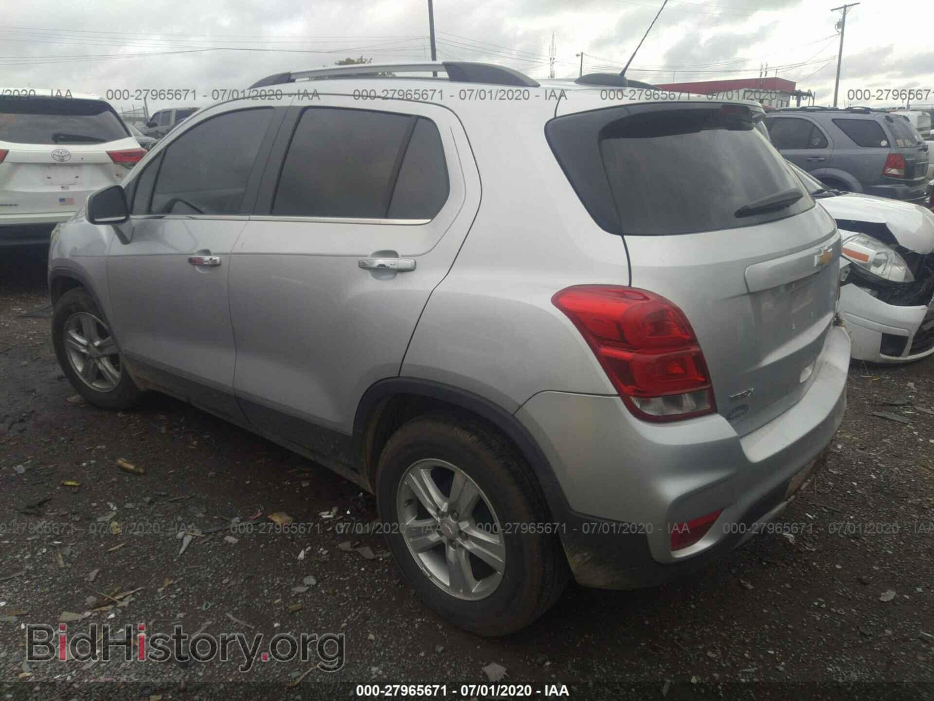 2017 CHEVROLET TRAX - VIN: 3GNCJLSB2HL201172 - Фото 3