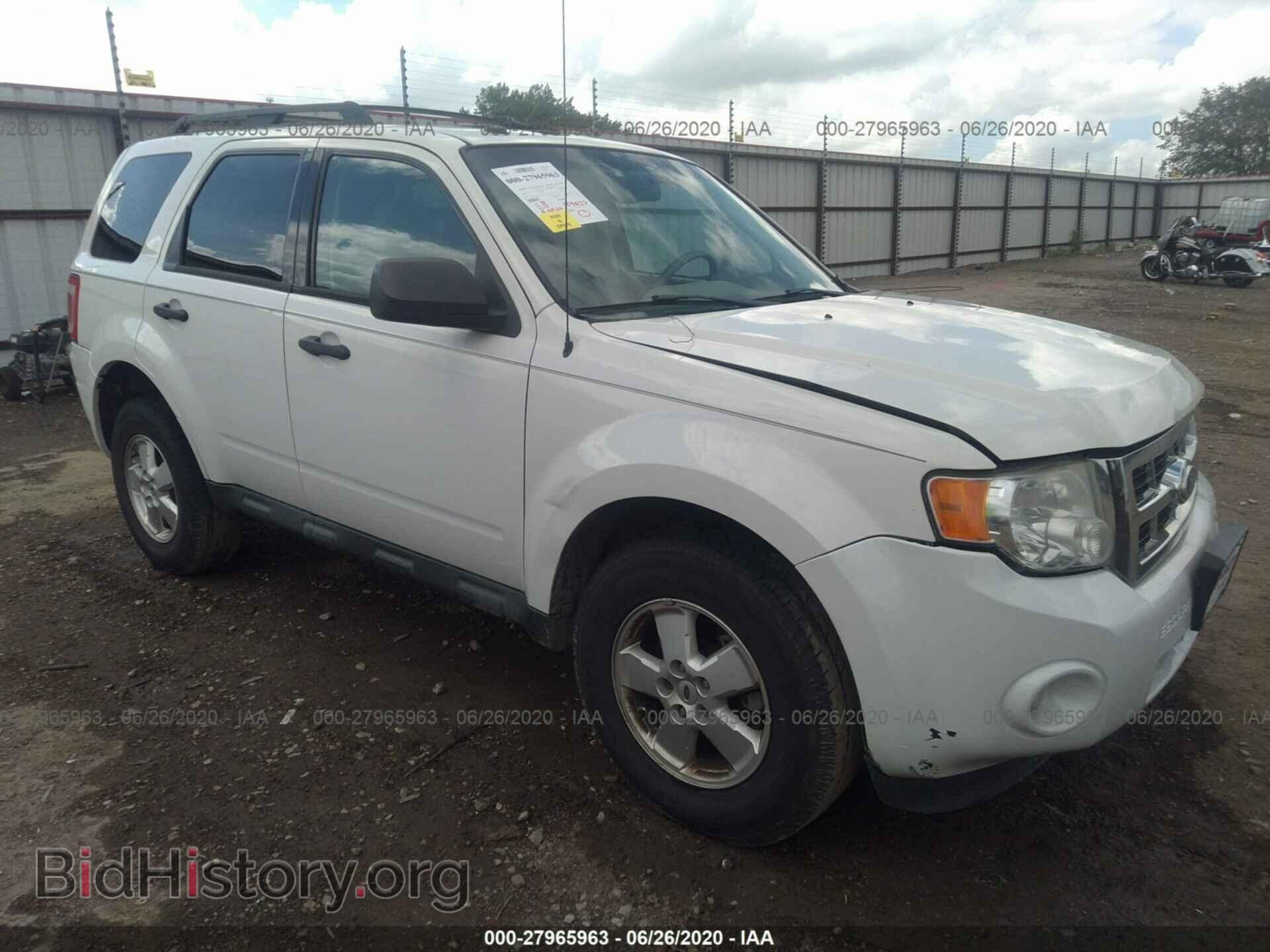 Фотография 1FMCU0DG7AKD26761 - FORD ESCAPE 2010