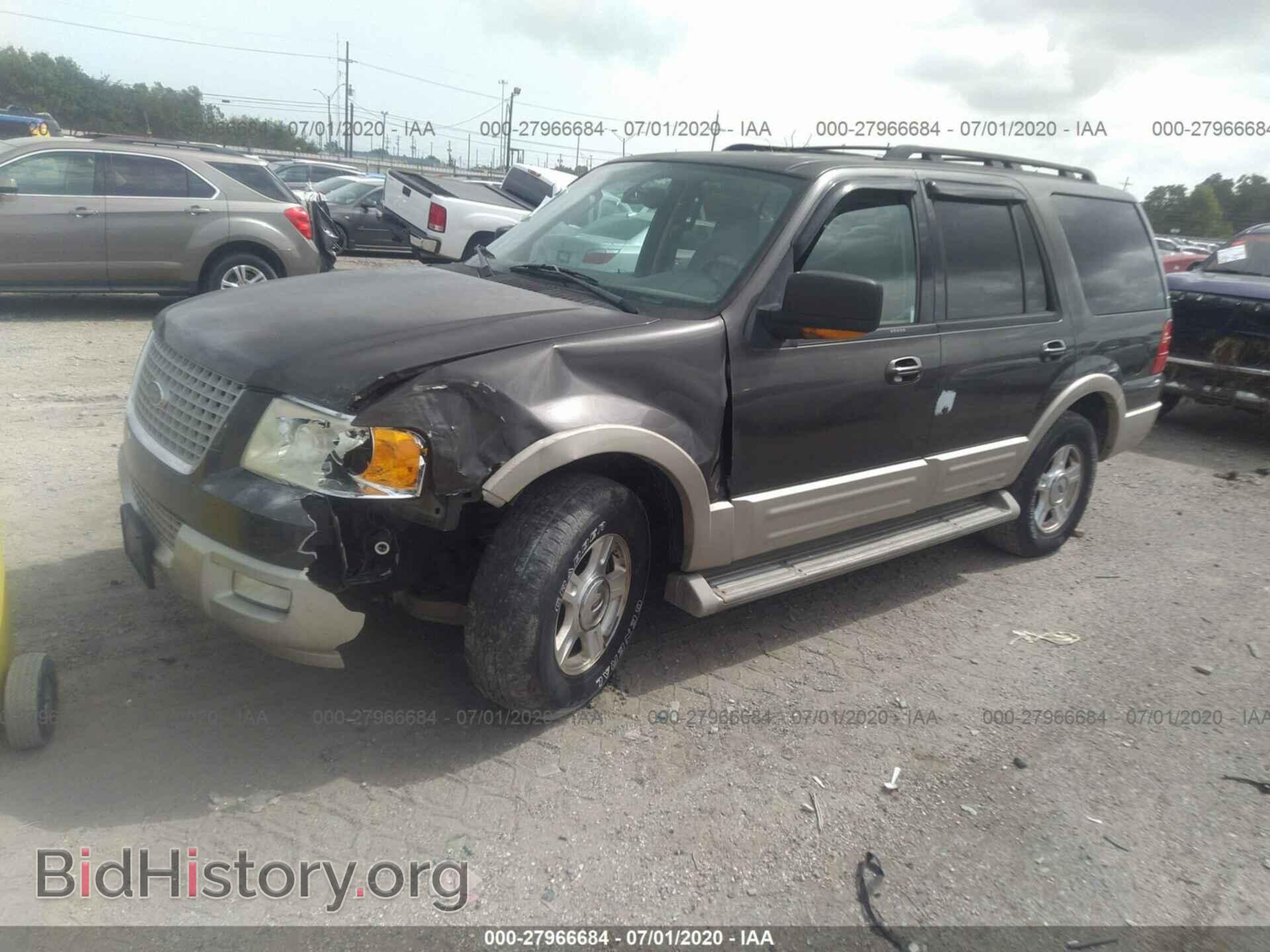 2005 FORD EXPEDITION - VIN: 1FMPU17595LB08306 - Фото 2