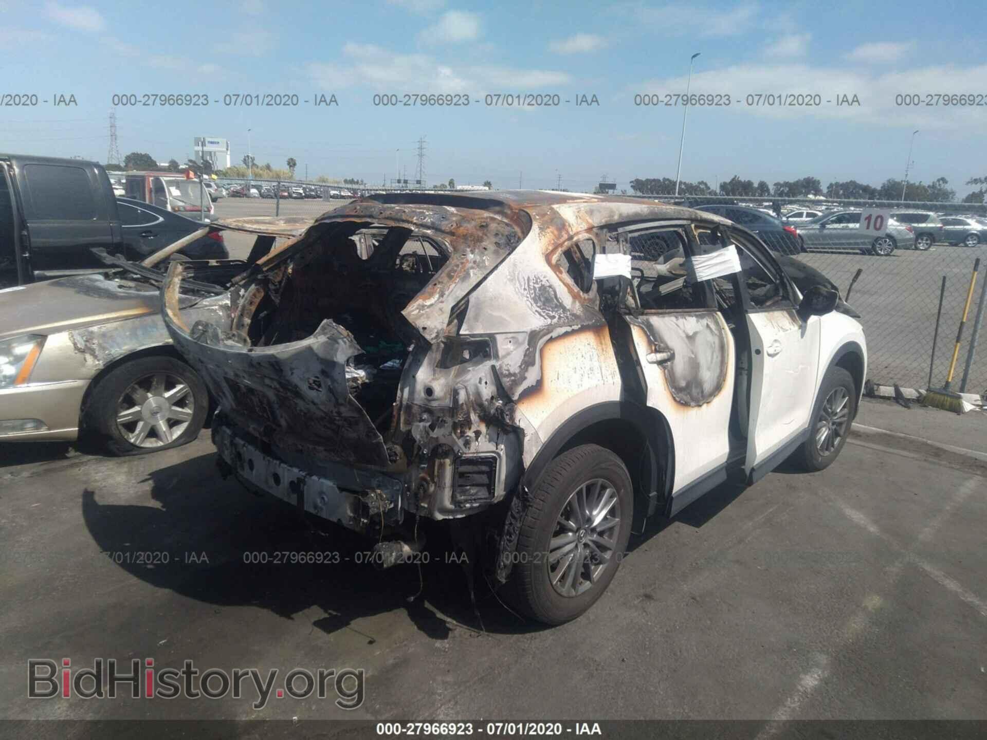 2017 MAZDA CX-5 - VIN: JM3KFBCLXH0181409 - Фото 4