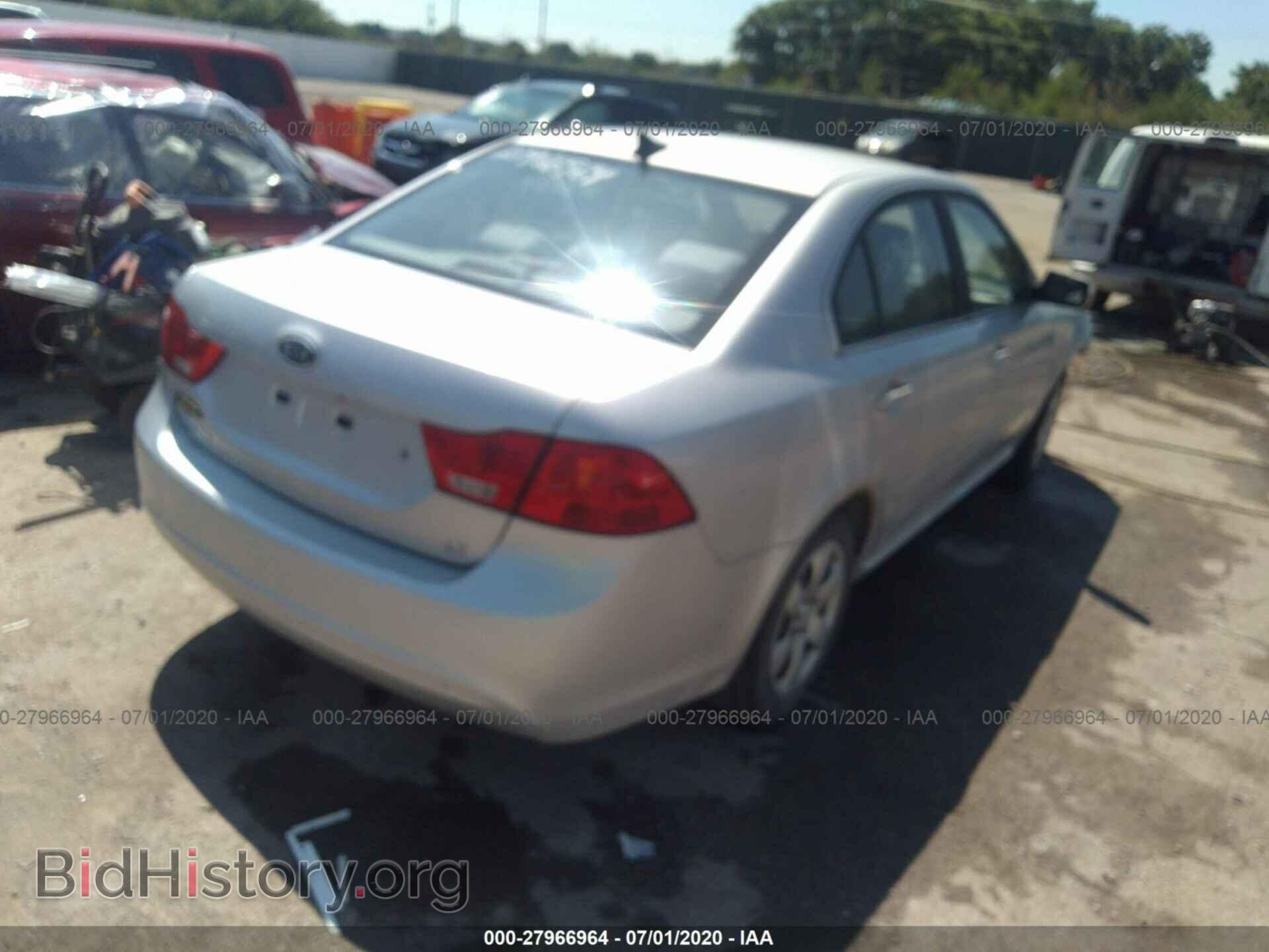 2009 KIA OPTIMA - VIN: KNAGE228295339046 - Фото 4