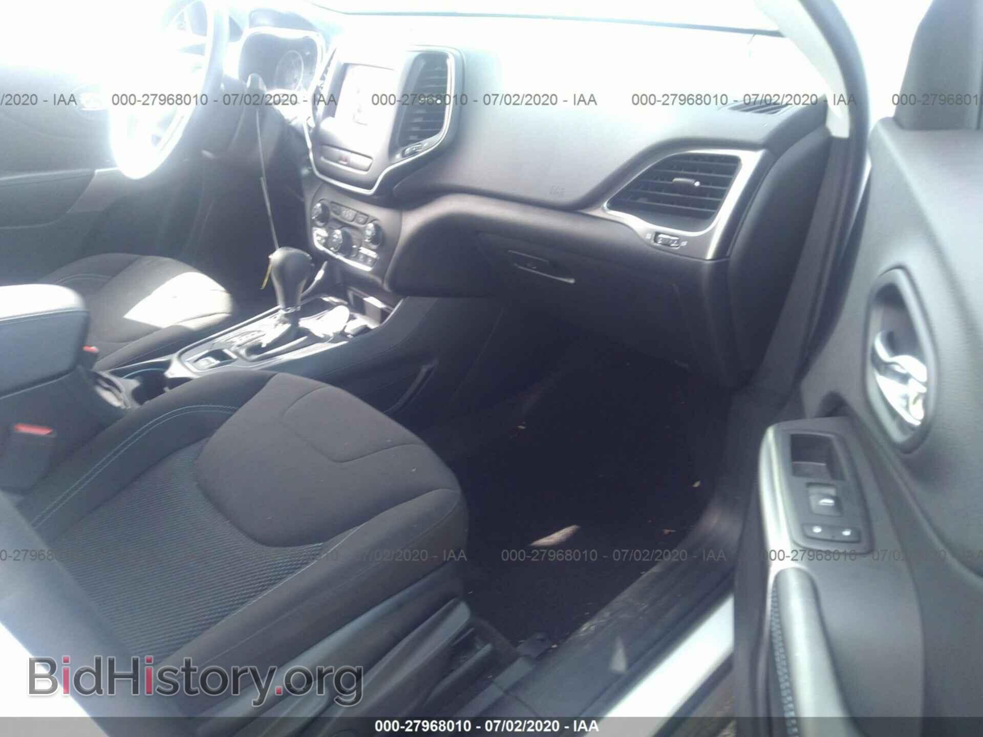 2019 JEEP CHEROKEE - VIN: 1C4PJLCB5KD175625 - Photo 5