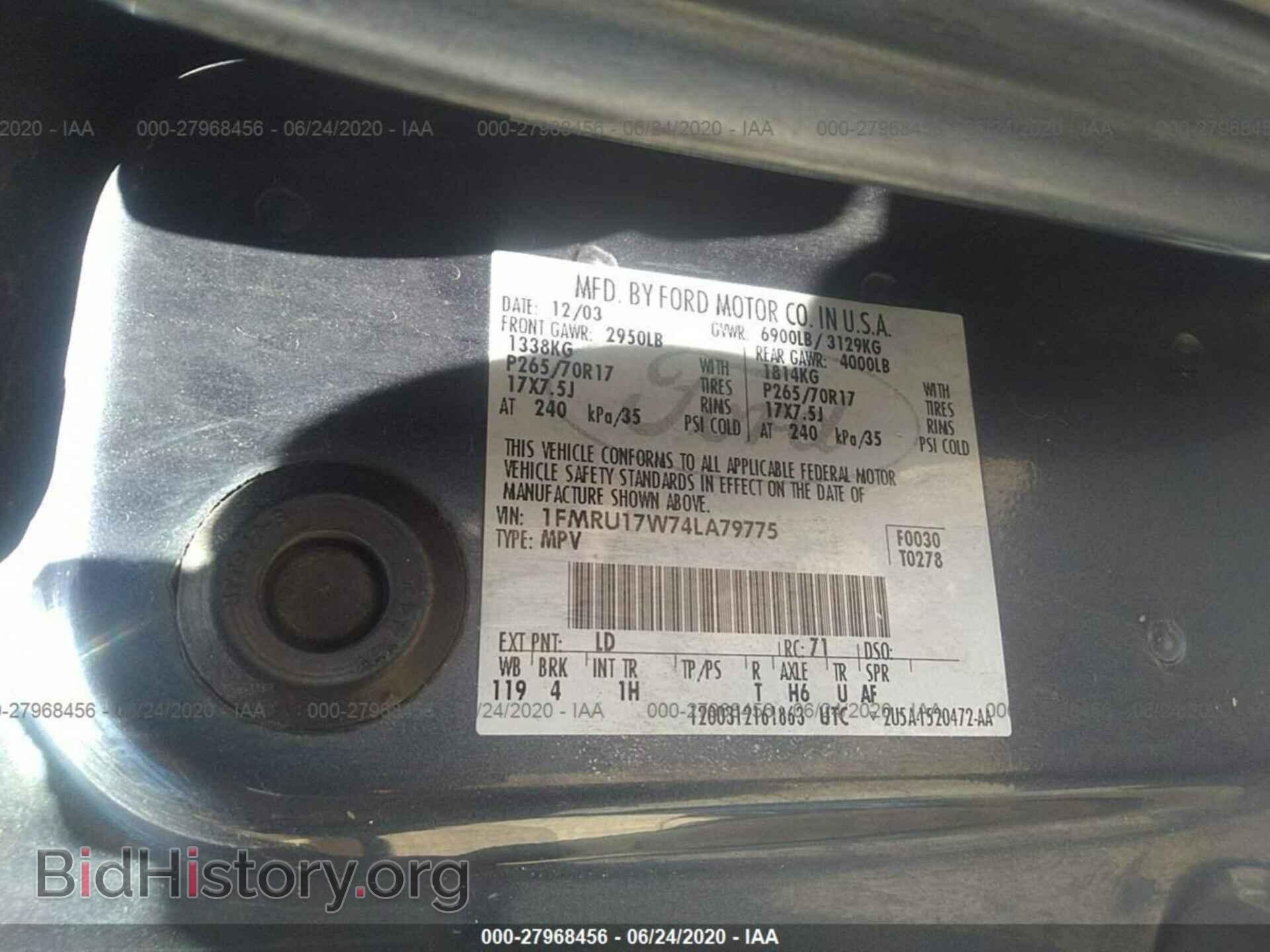 2004 FORD EXPEDITION - VIN: 1FMRU17W74LA79775 - Photo 9