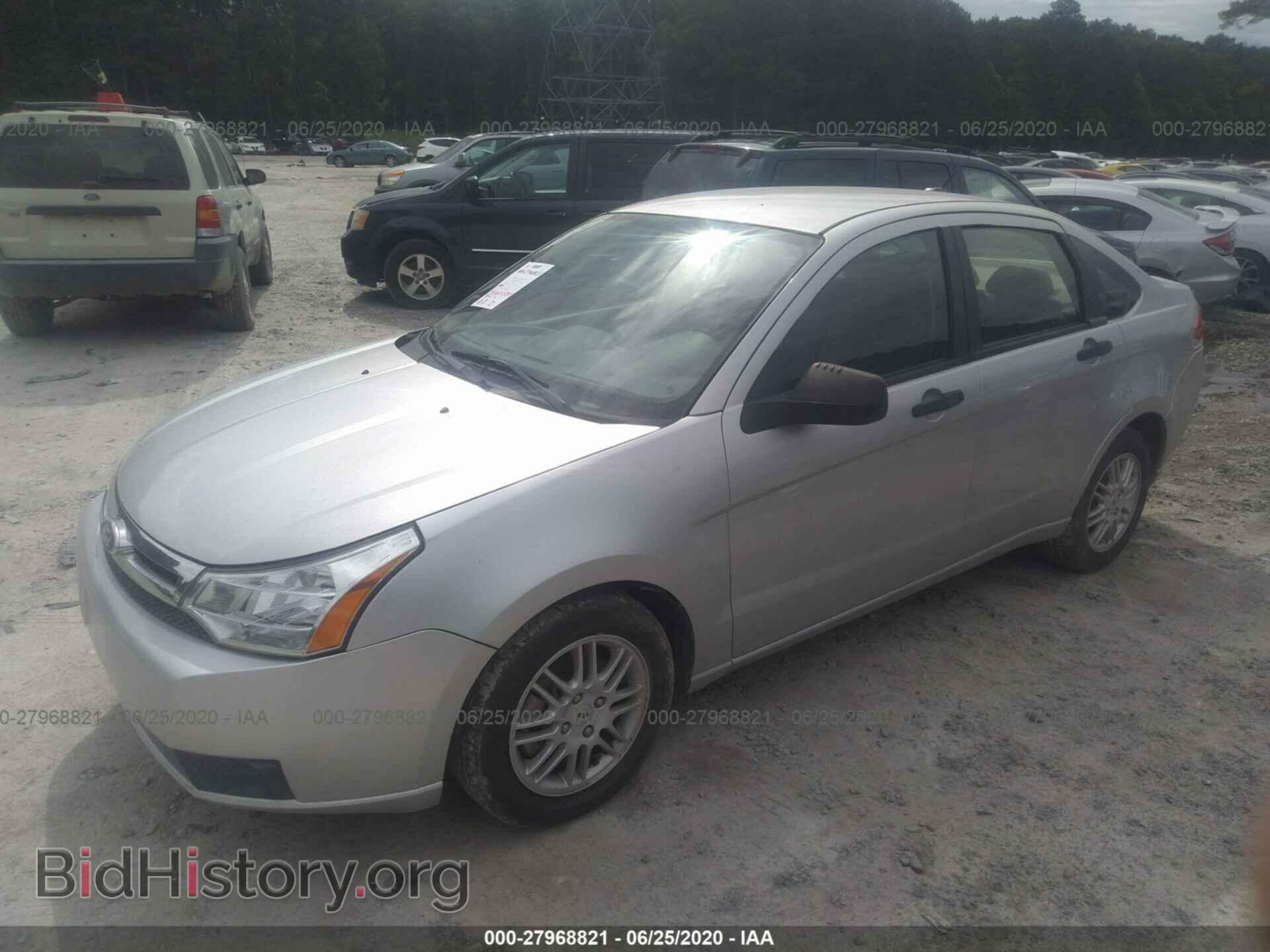 2011 FORD FOCUS - VIN: 1FAHP3FN2BW129012 - Фото 2
