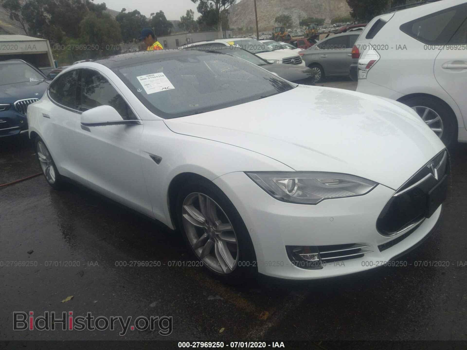 Фотография 5YJSA1E2XGF131132 - TESLA MODEL S 2016