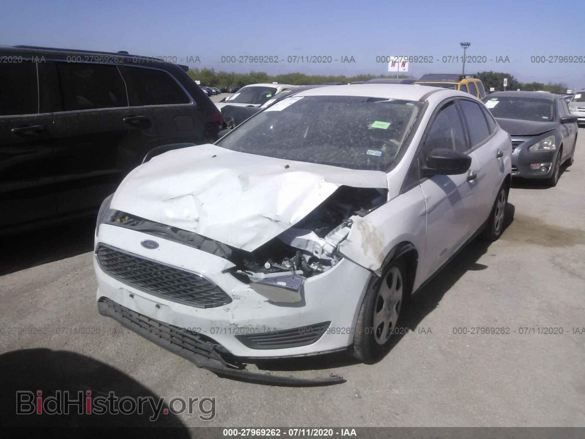 2018 FORD FOCUS - VIN: 1FADP3E24JL302597 - Фото 2