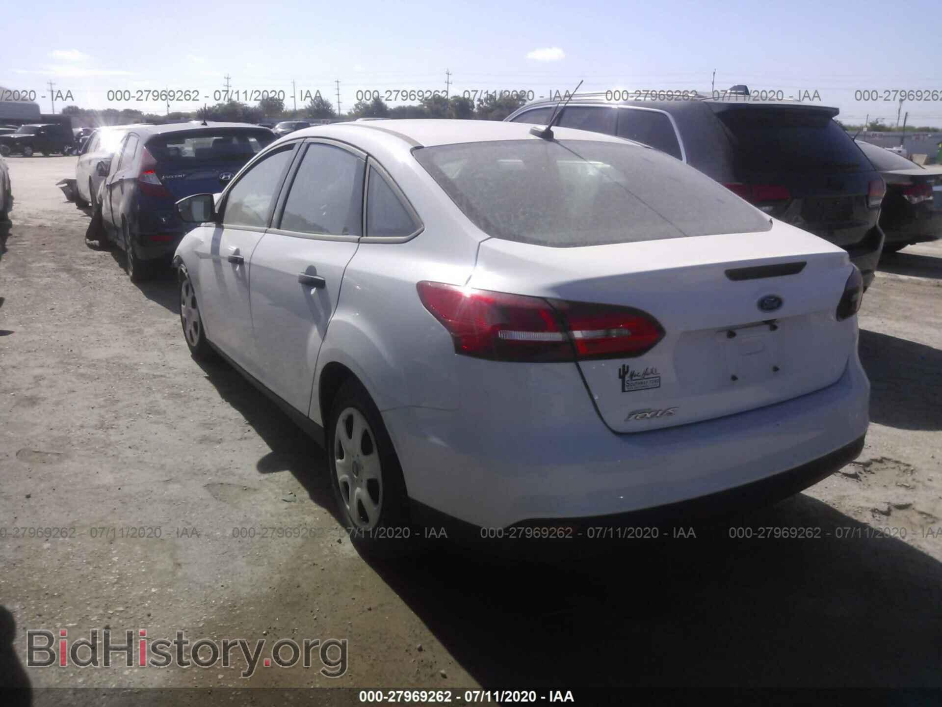 2018 FORD FOCUS - VIN: 1FADP3E24JL302597 - Фото 3