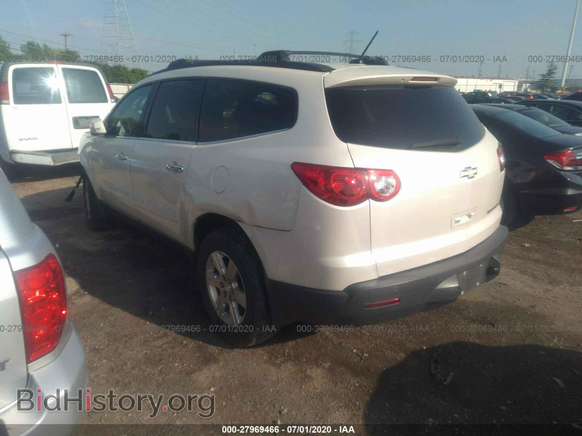 2012 CHEVROLET TRAVERSE - VIN: 1GNKRJED8CJ115676 - Фото 3