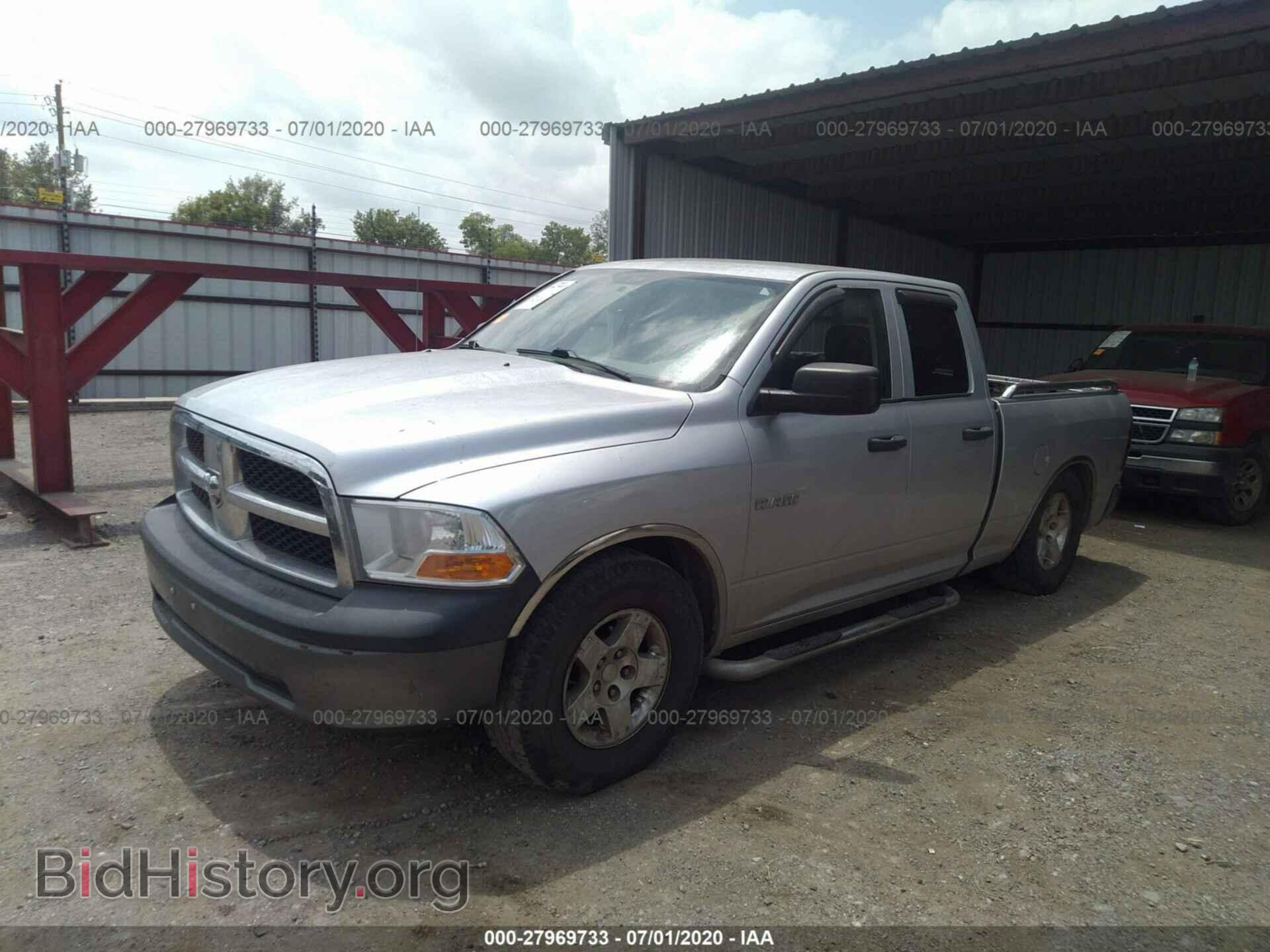2010 DODGE RAM 1500 - VIN: 1D7RB1GP1AS203582 - Фото 2