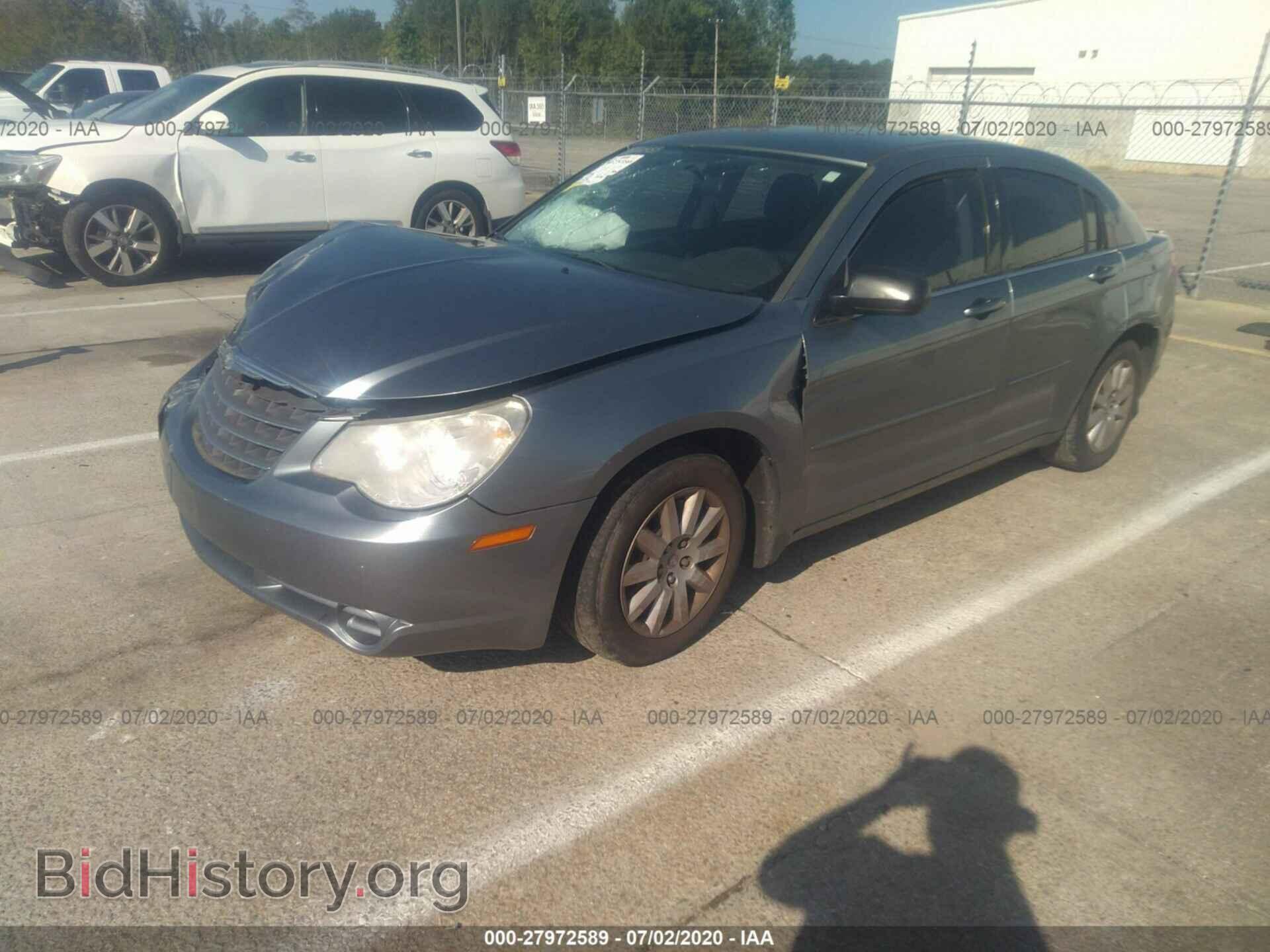 2010 CHRYSLER SEBRING - VIN: 1C3CC4FB5AN153860 - Фото 2