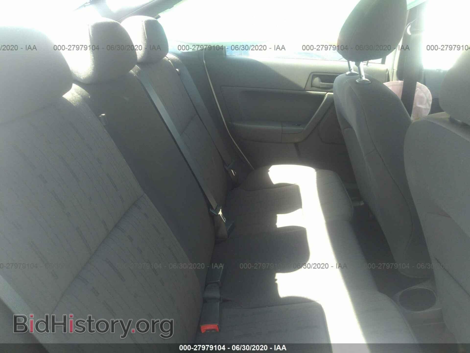 2011 FORD FOCUS - VIN: 1FAHP3FN0BW111205 - Фото 8