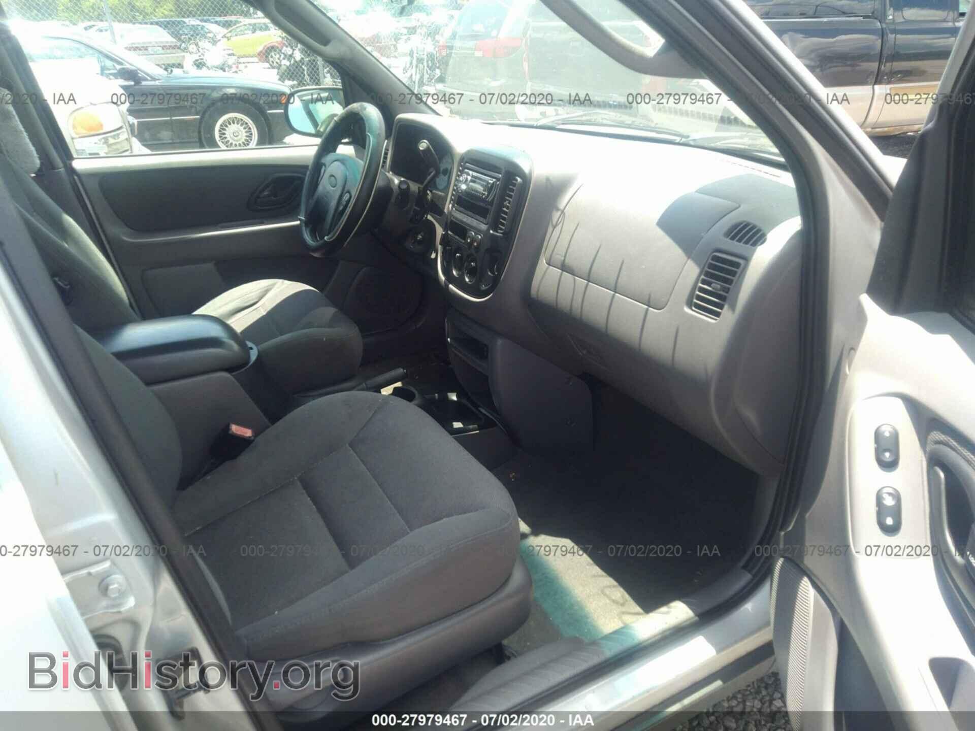 2002 FORD ESCAPE - VIN: 1FMYU04102KD15247 - Photo 5
