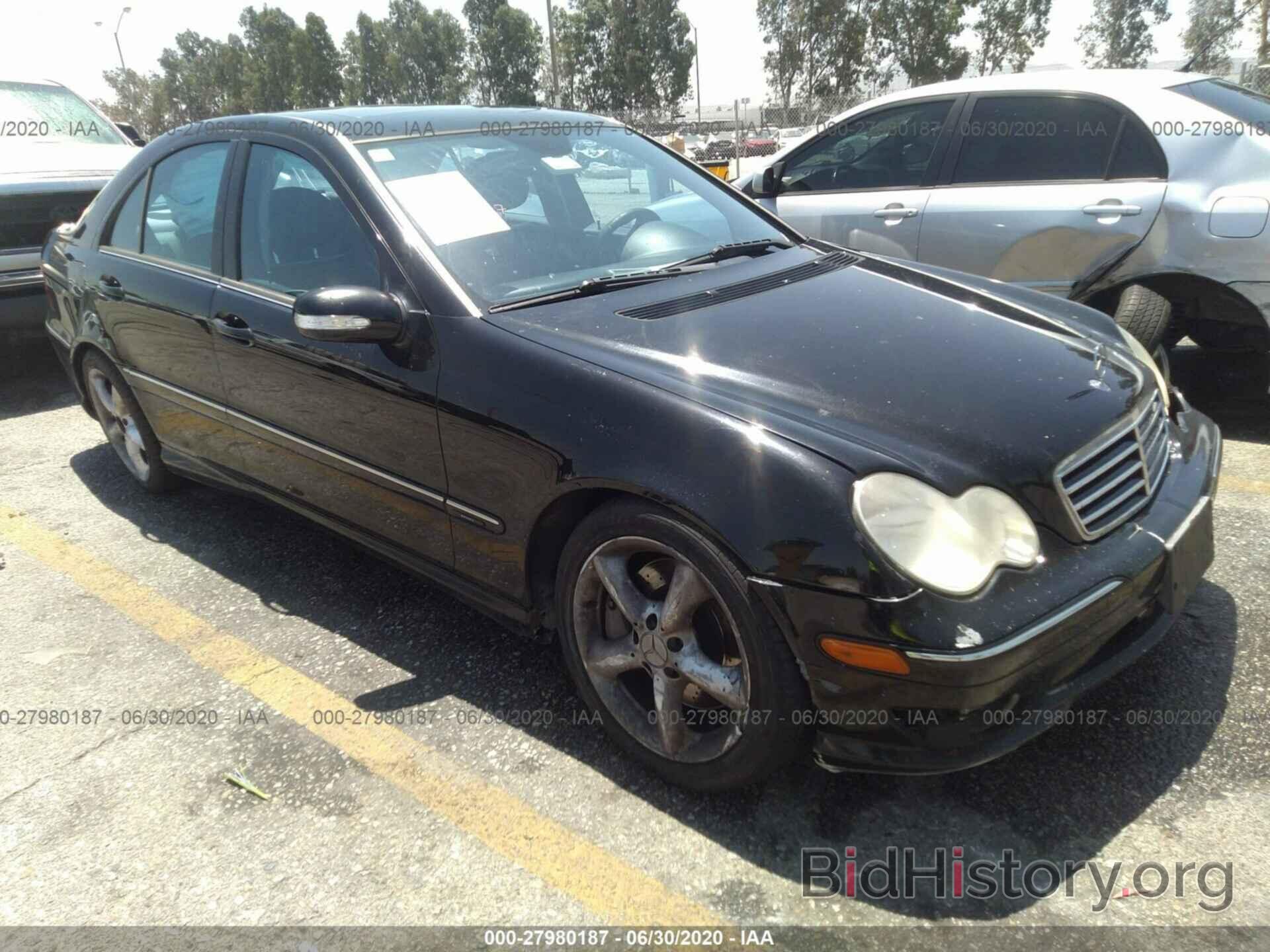 Photo WDBRF52H26A883400 - MERCEDES-BENZ C-CLASS 2006