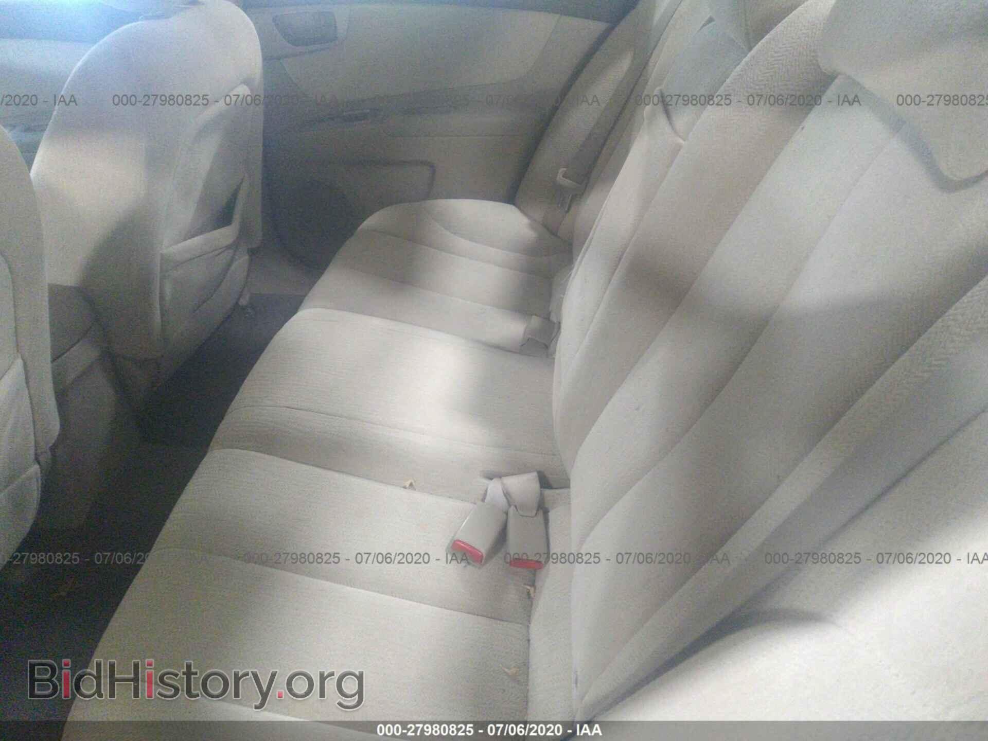 2007 KIA OPTIMA - VIN: KNAGE123775130851 - Photo 8