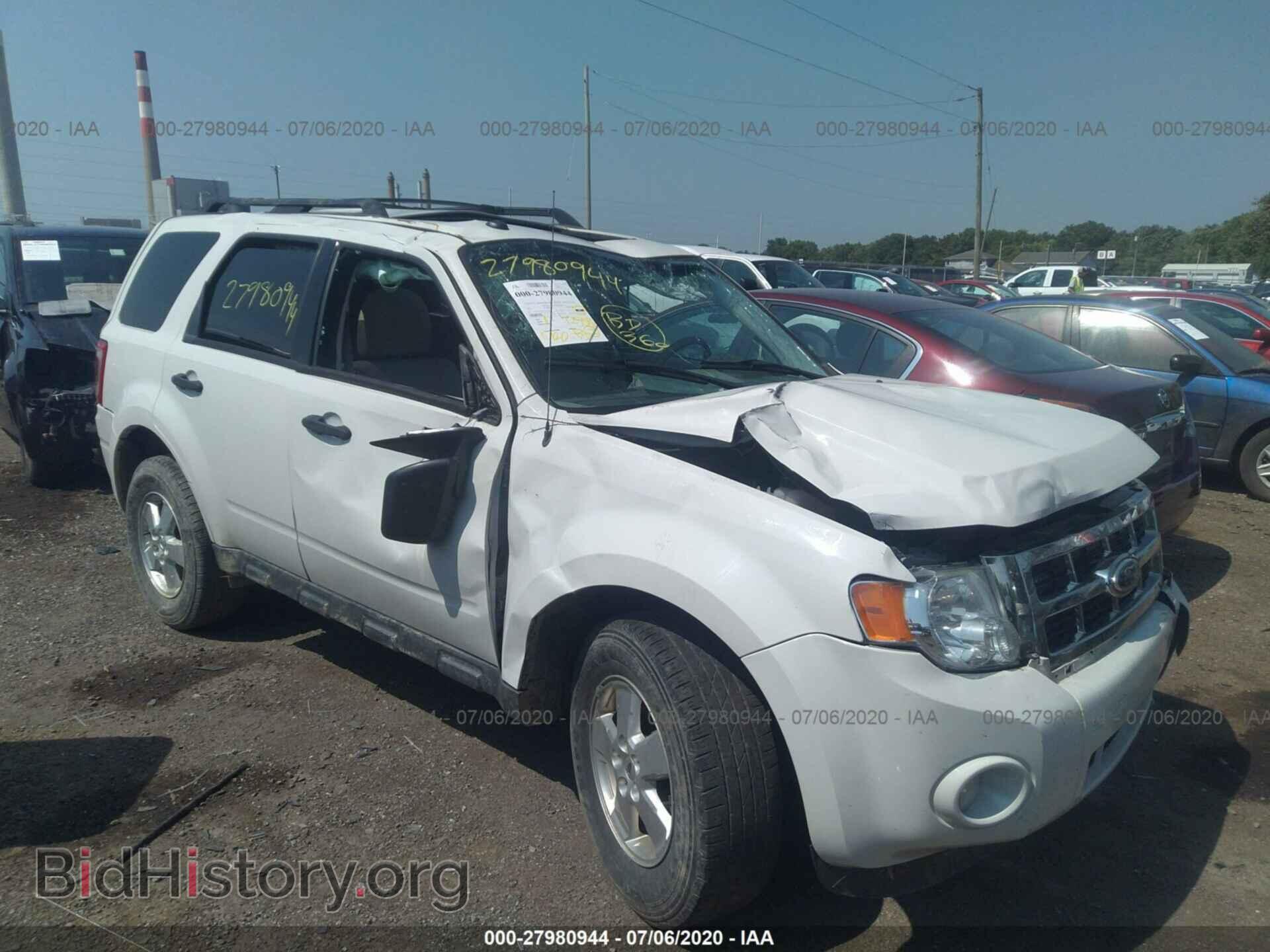 Photo 1FMCU0D72CKC15375 - FORD ESCAPE 2012