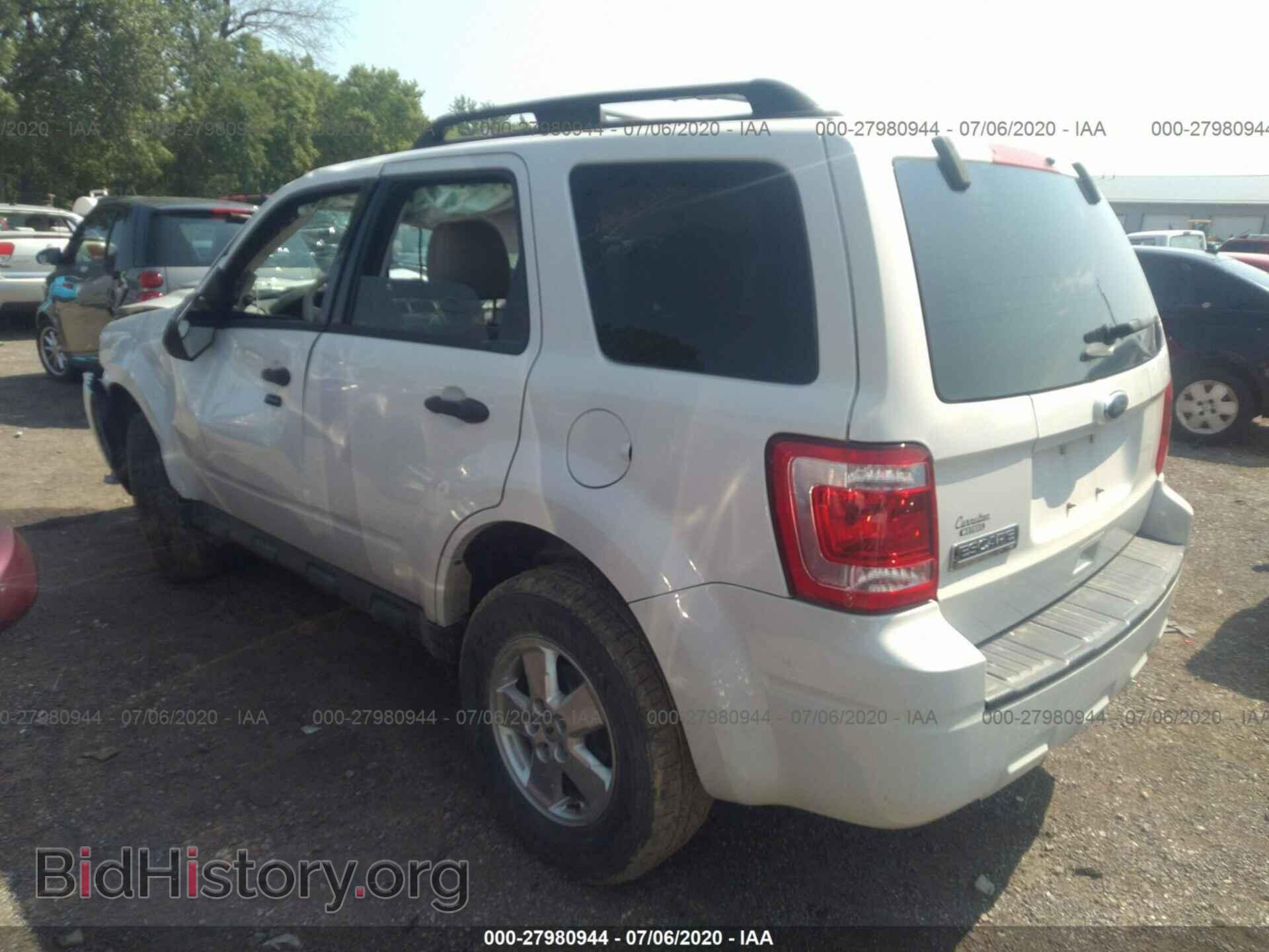 2012 FORD ESCAPE - VIN: 1FMCU0D72CKC15375 - Фото 3