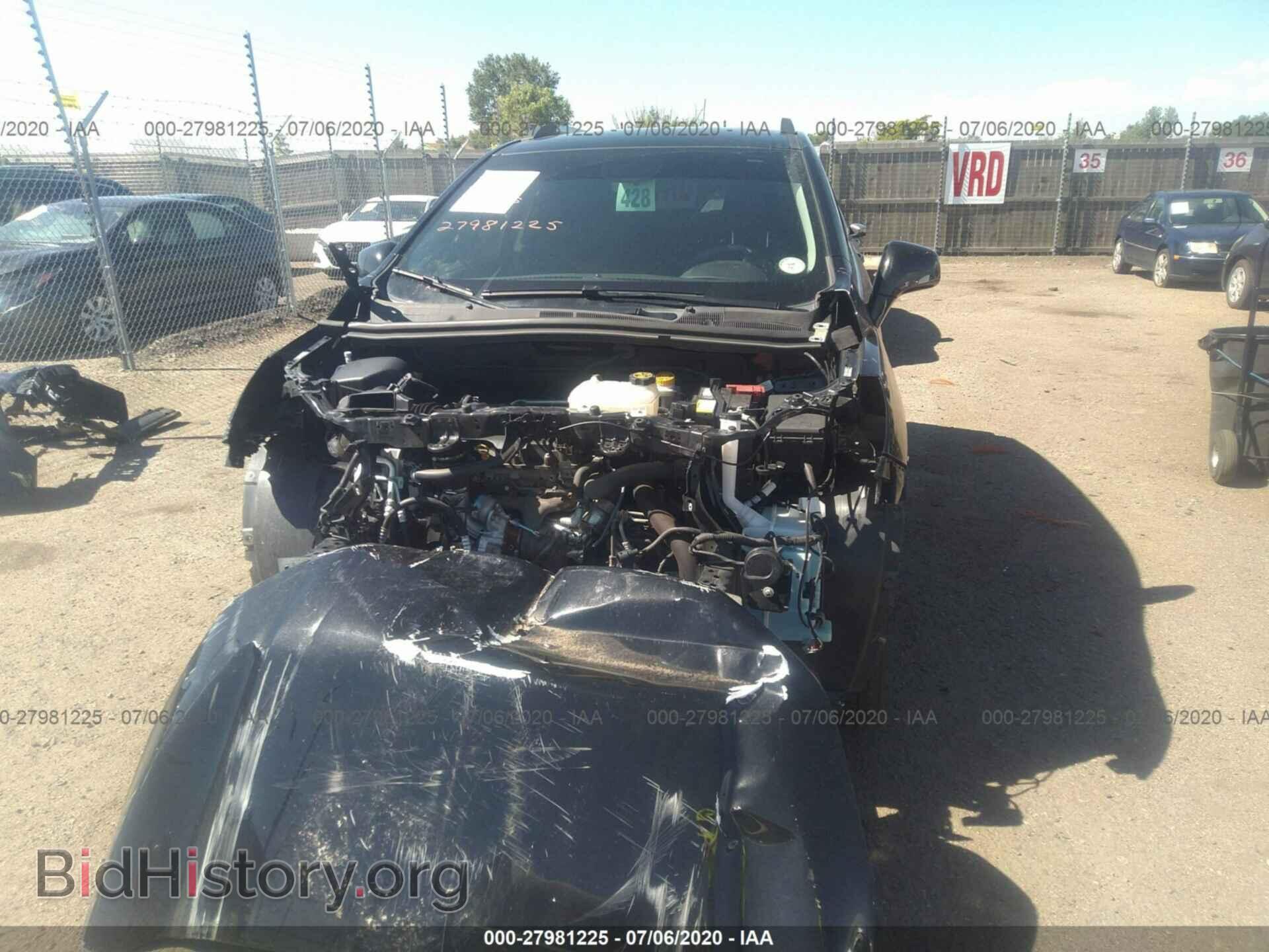 2019 CHEVROLET TRAX - VIN: 3GNCJPSB4KL131933 - Фото 6