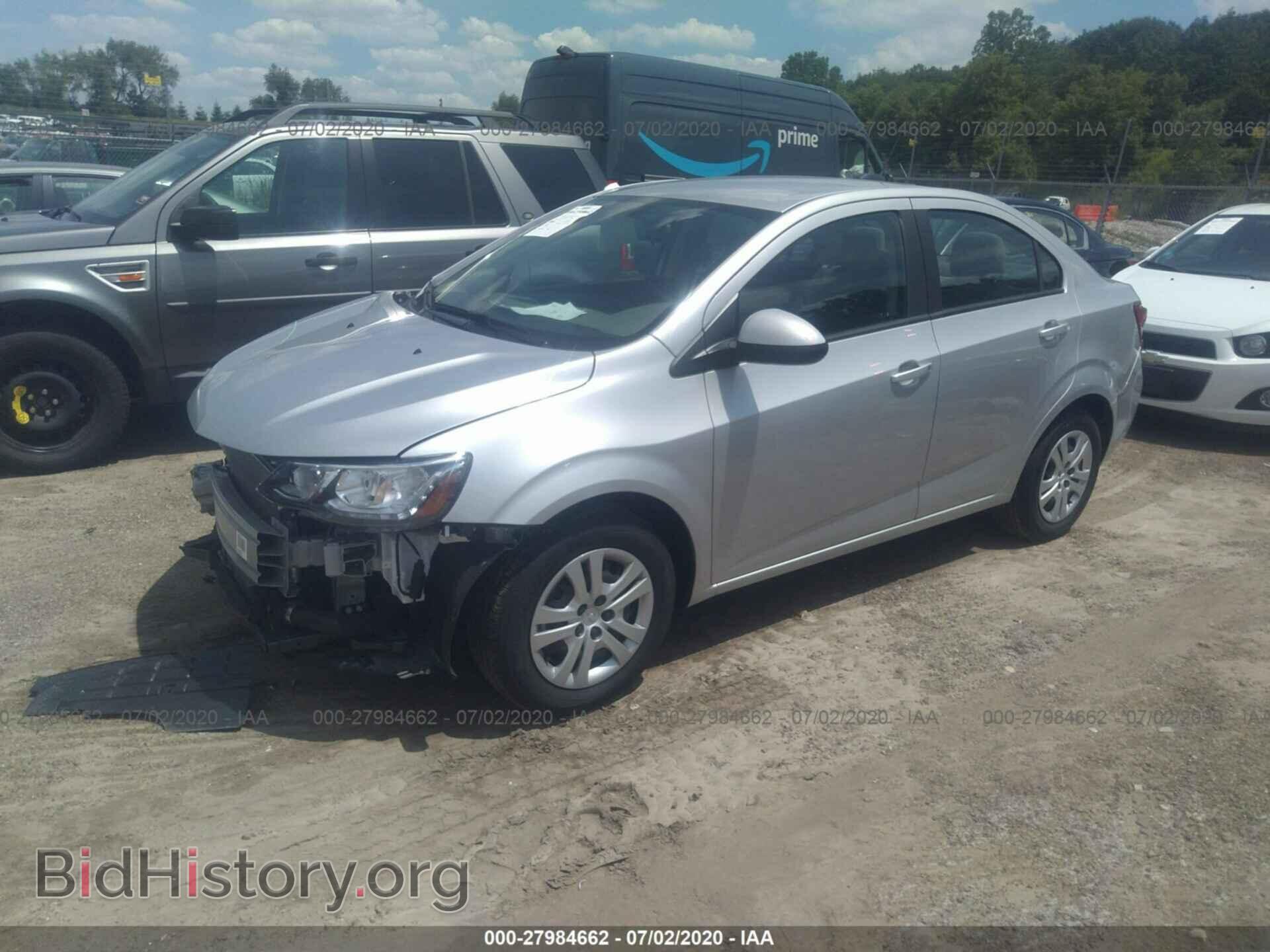 2020 CHEVROLET SONIC - VIN: 1G1JB5SB2L4116820 - Фото 2