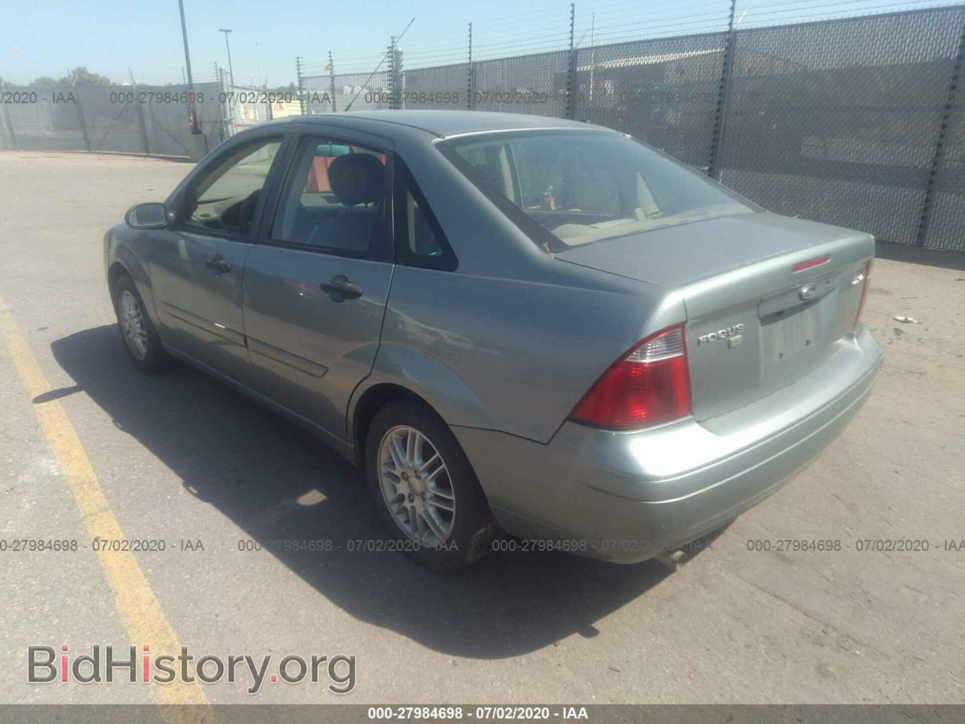2005 FORD FOCUS - VIN: 1FAFP34N85W132107 - Фото 3