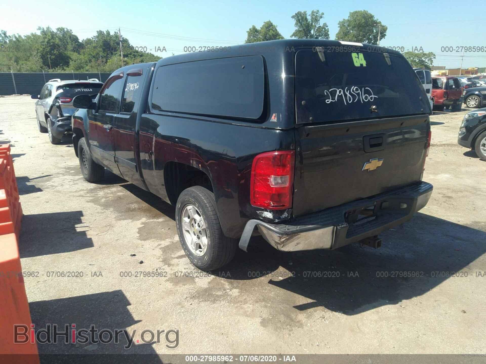 2007 CHEVROLET SILVERADO 1500 - VIN: 2GCEC19J371664922 - Фото 3