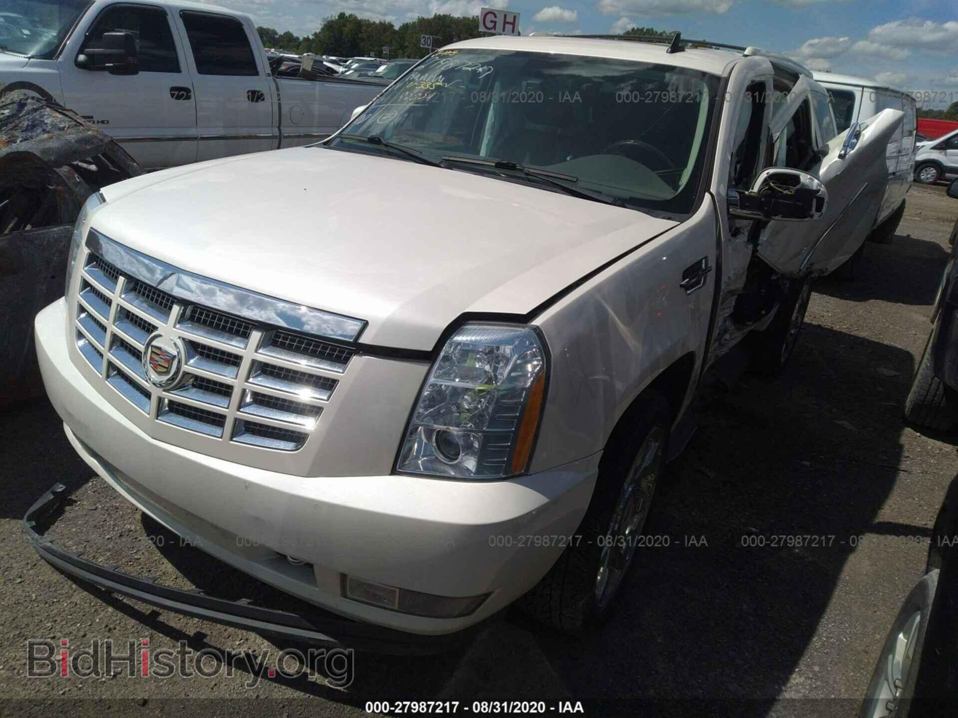 2014 CADILLAC ESCALADE - VIN: 1GYS4BEF2ER142580 - Фото 2