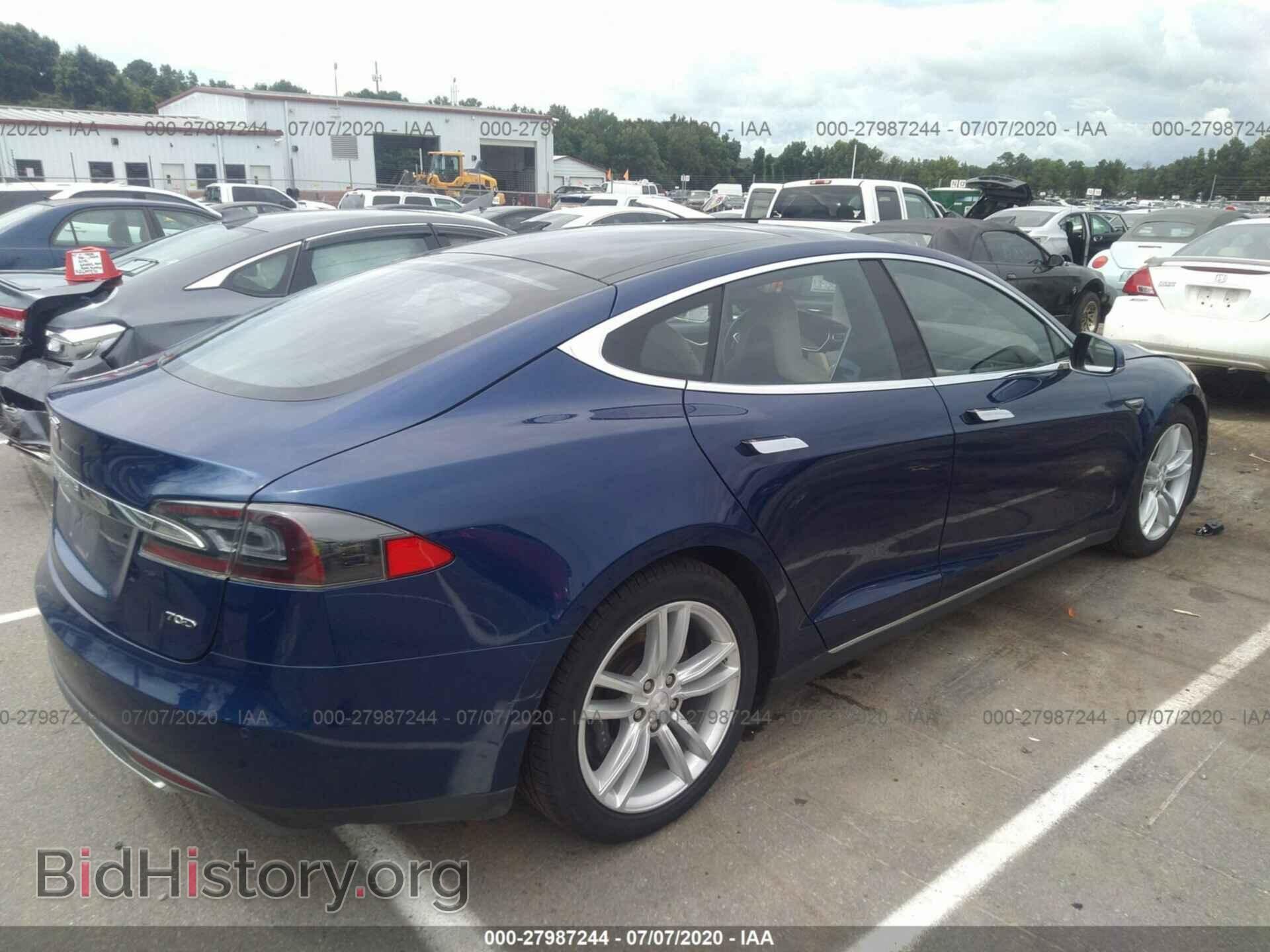 2015 TESLA MODEL S - VIN: 5YJSA1S2XFF092481 - Фото 4