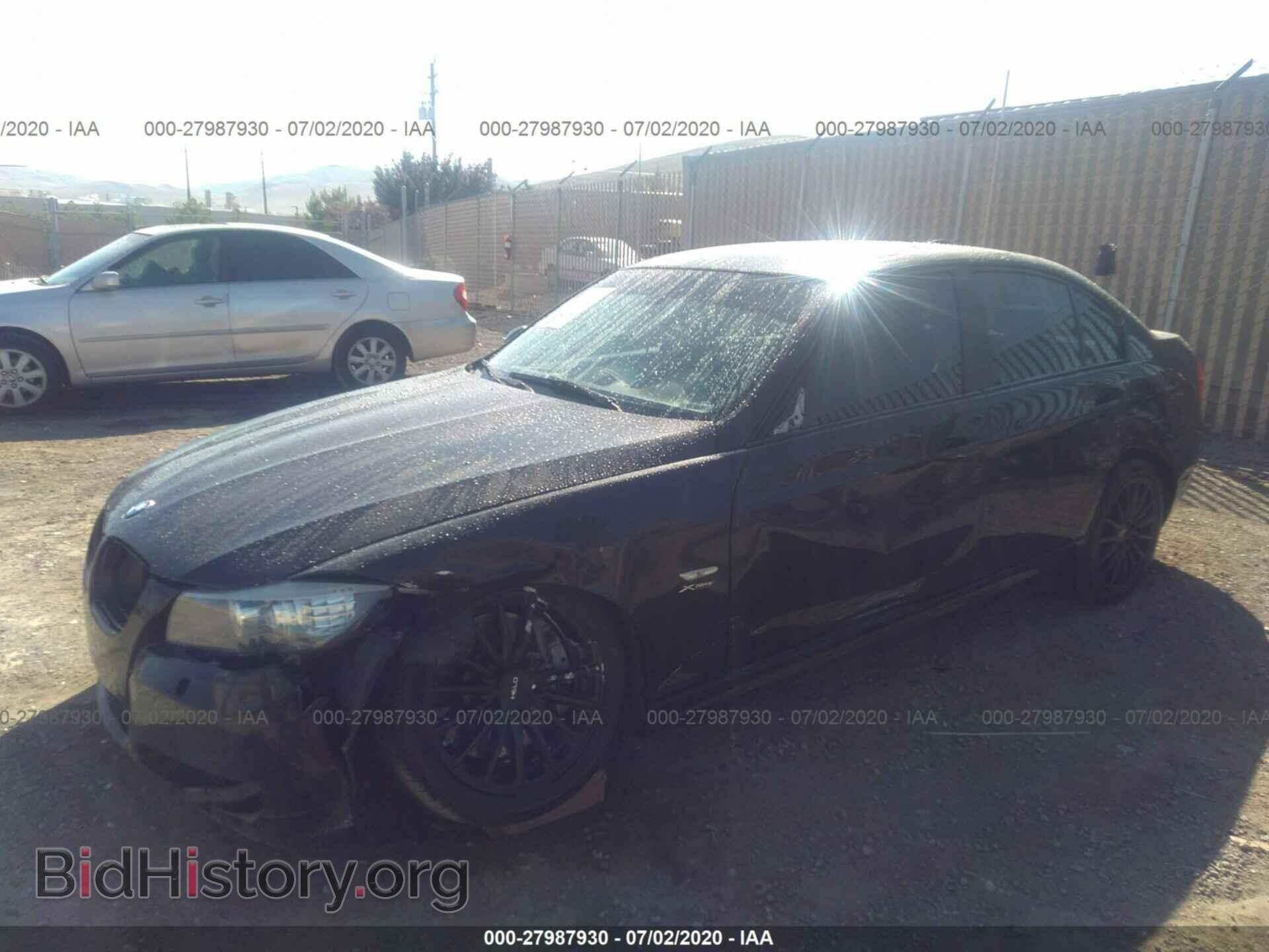2011 BMW 335 - VIN: WBAPL5G52BNN22927 - Фото 2