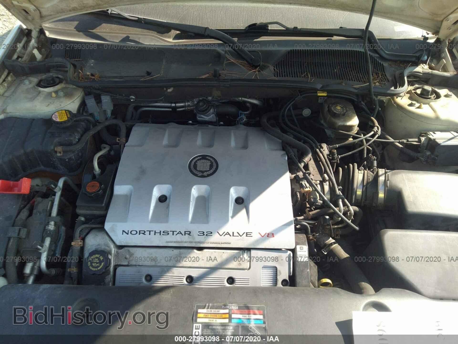 2000 Cadillac Deville - VIN: 1G6KD54YU216077 - Photo 10