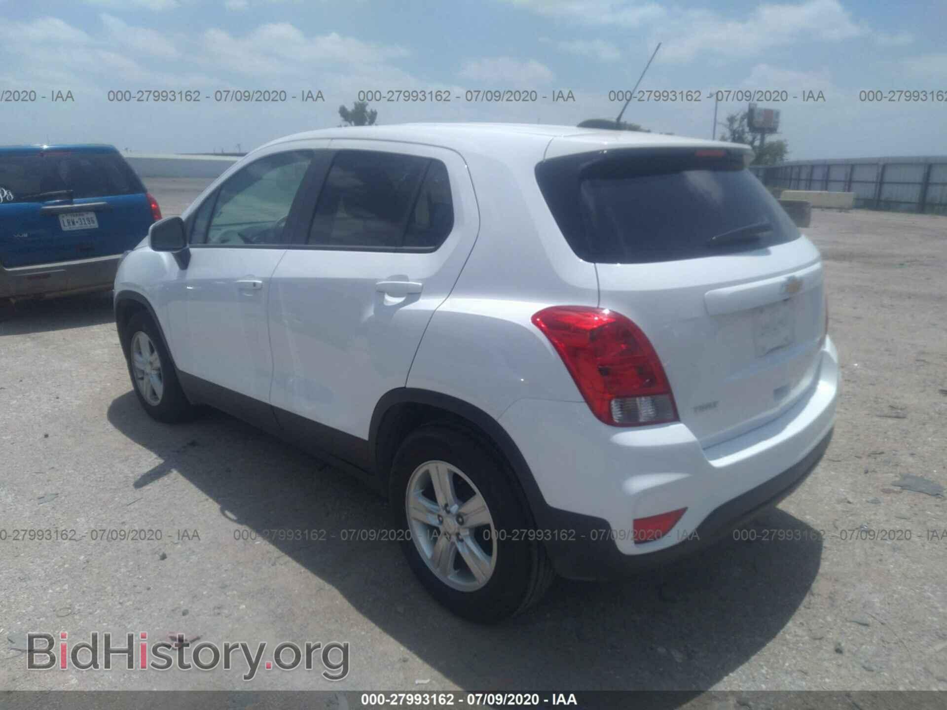 2019 CHEVROLET TRAX - VIN: 3GNCJKSB3KL258868 - Фото 3